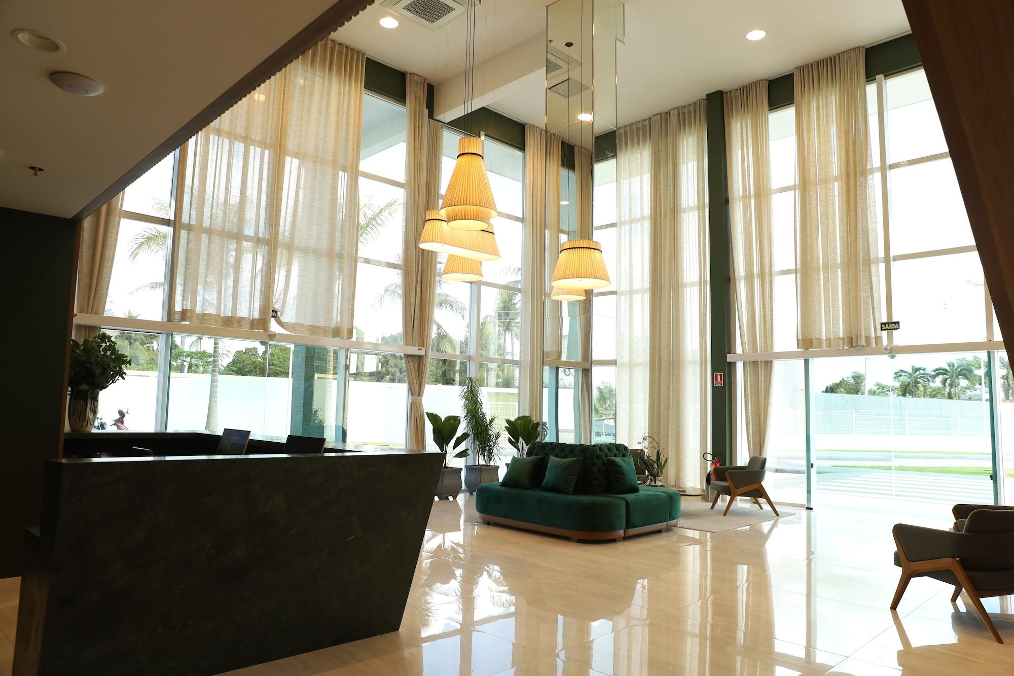 Vista Lobby Palace Green Hotel