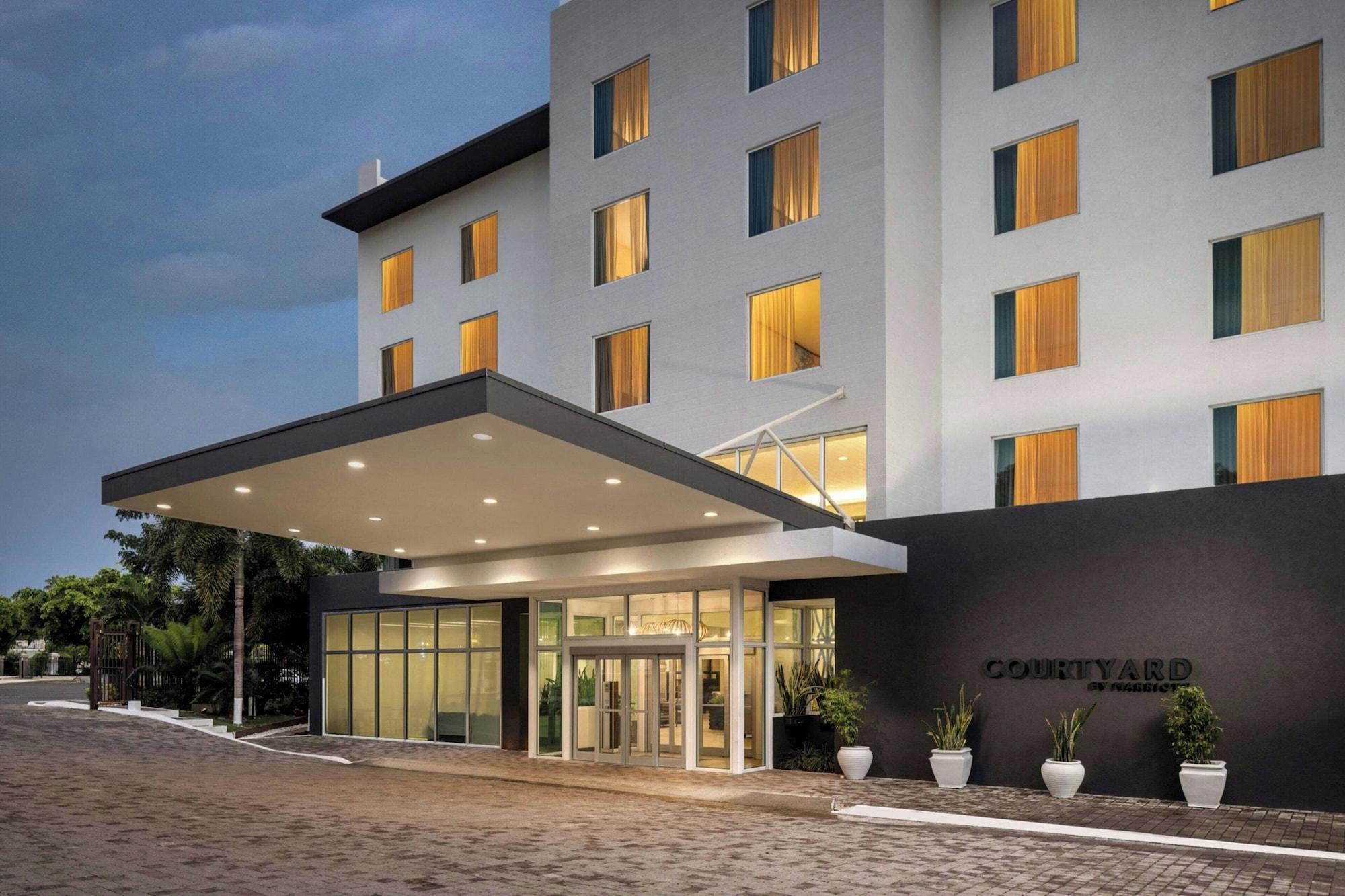 Vista Lobby Courtyard by Marriott Kingston, Jamaica