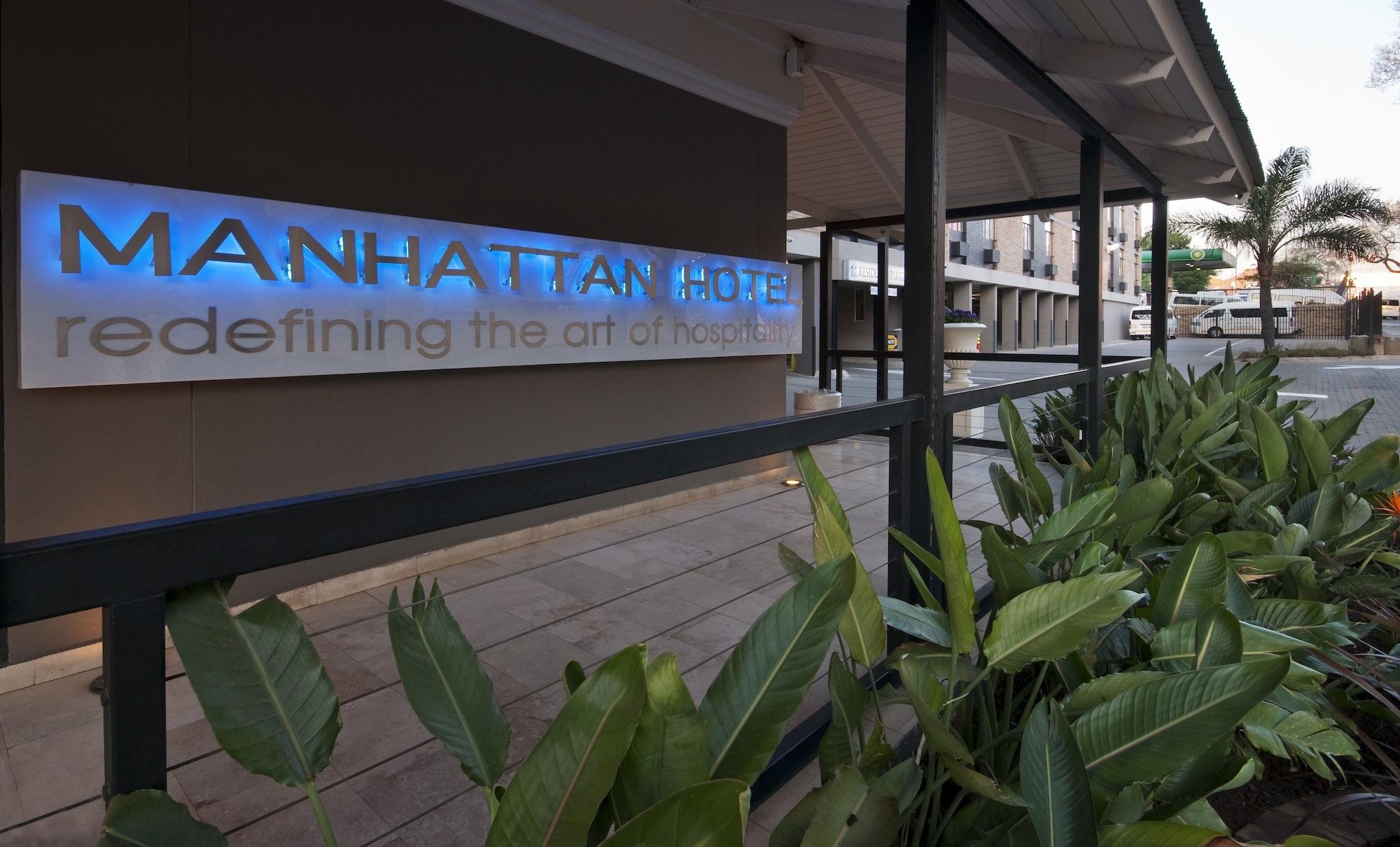 Vista Exterior Manhattan Hotel