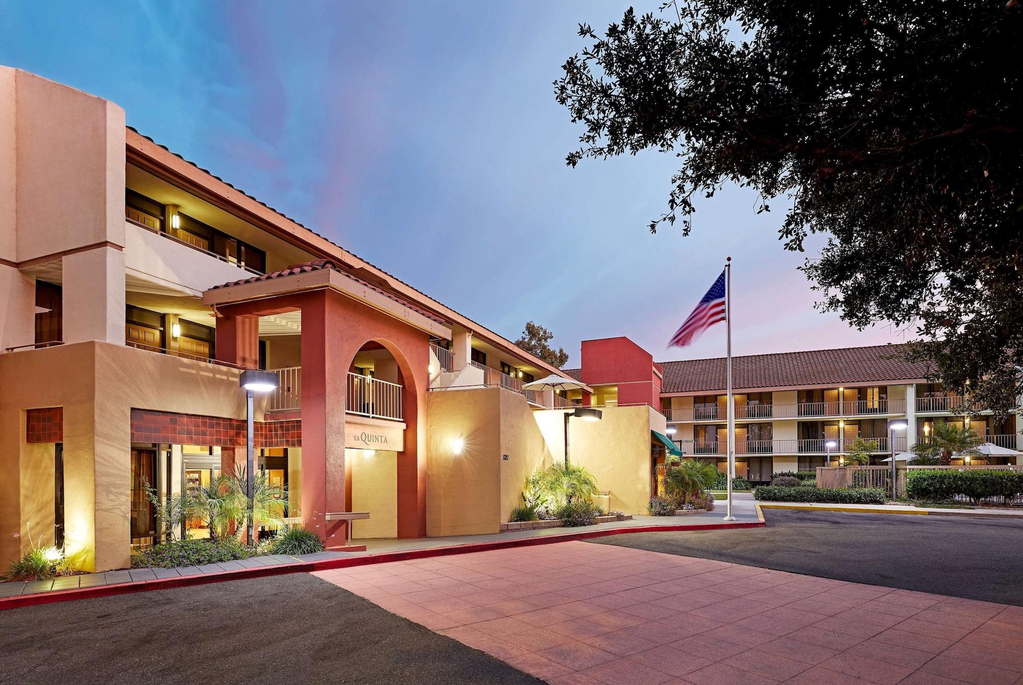 Varios La Quinta Inn & Suites by Wyndham Thousand Oaks-Newbury Park