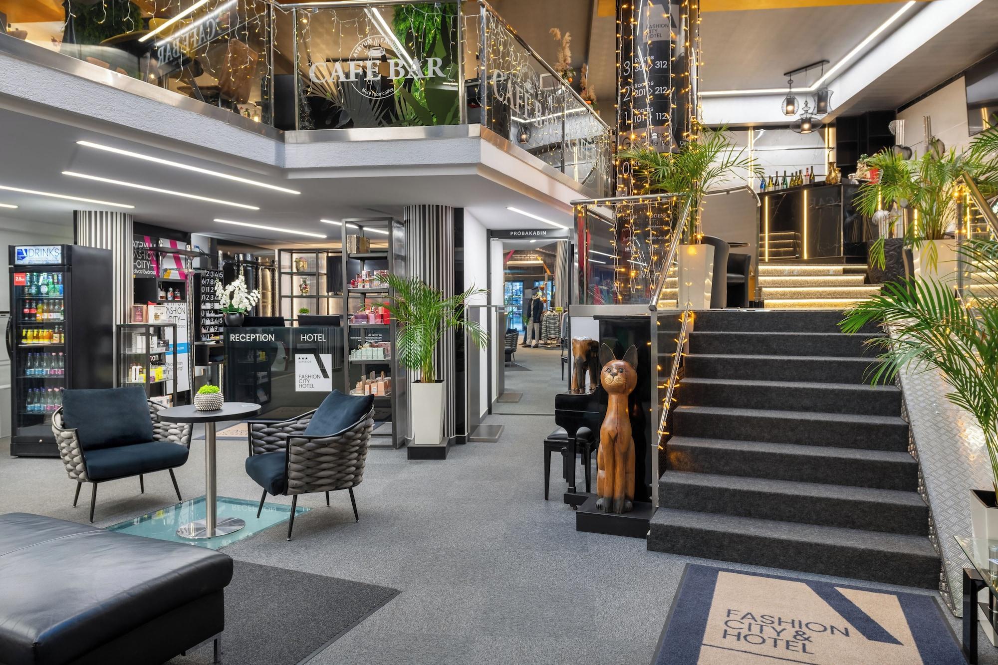 Vista Lobby Fashion City Hotel
