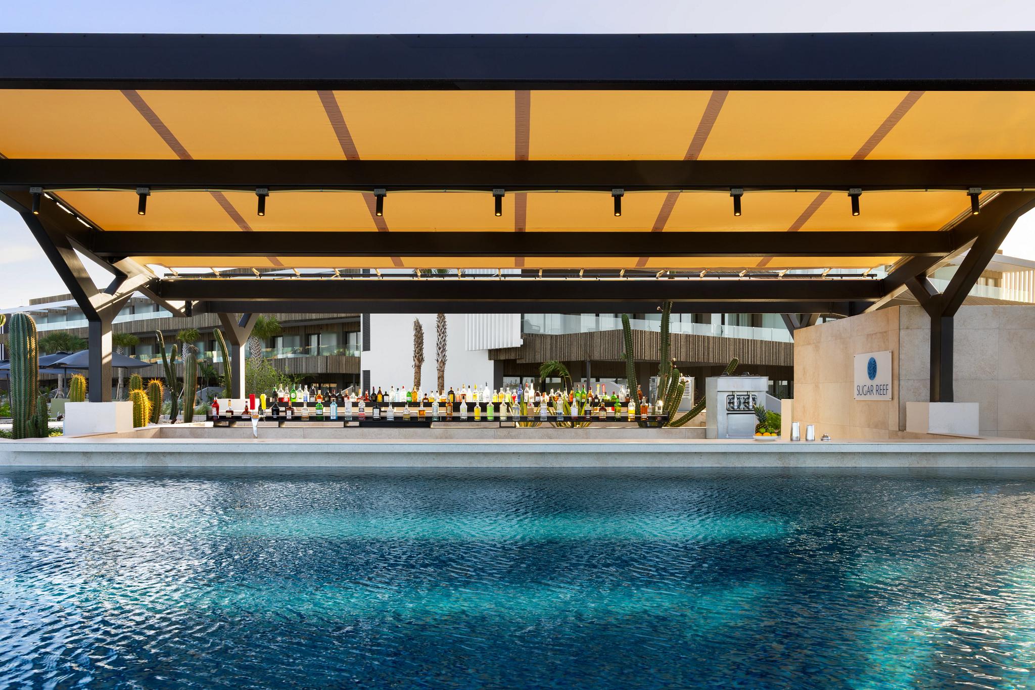 Vista Piscina Secrets Baby Beach Aruba