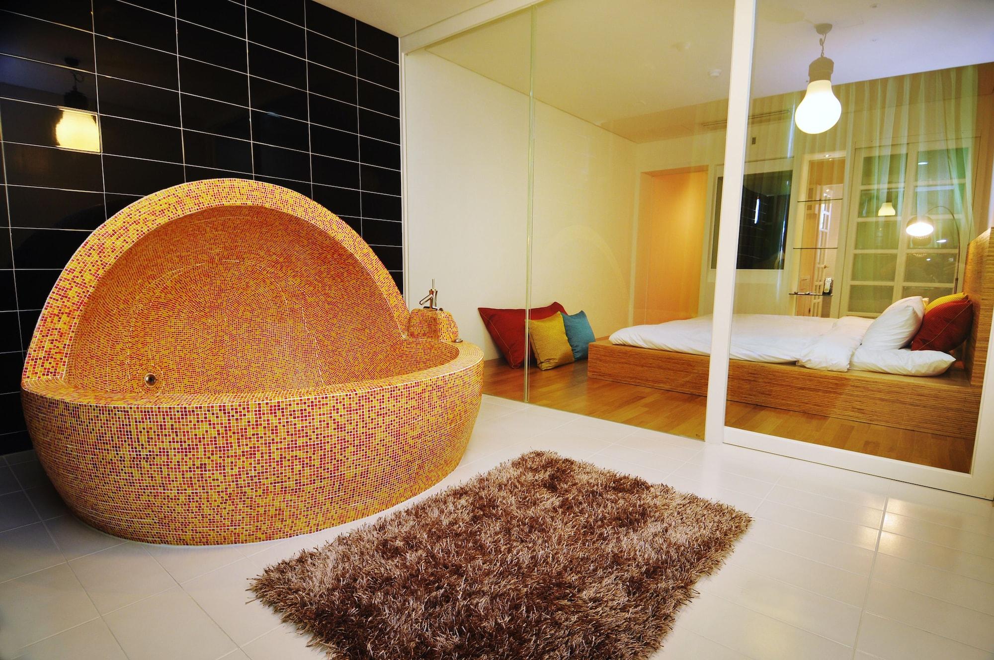 Habitación Haslla Art World Museum Hotel