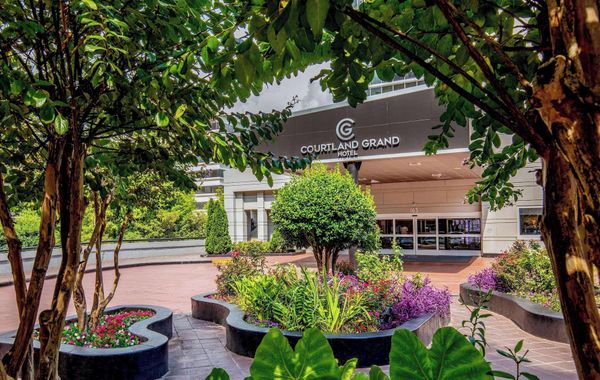 Courtland Grand Hotel, Trademark Collection by Wyndham