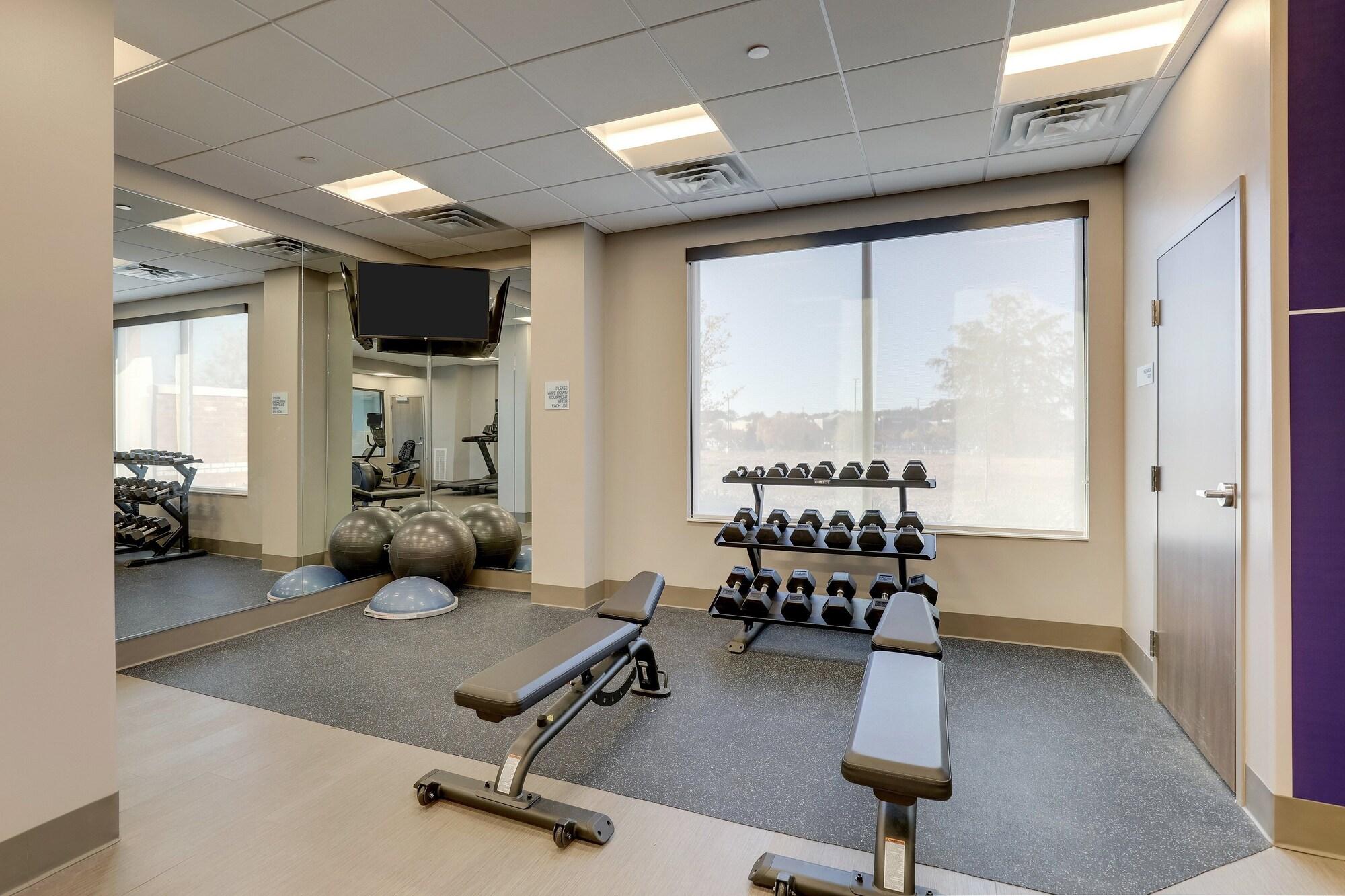 Gimnasio Holiday Inn Express Holly Springs Raleigh Area by IHG