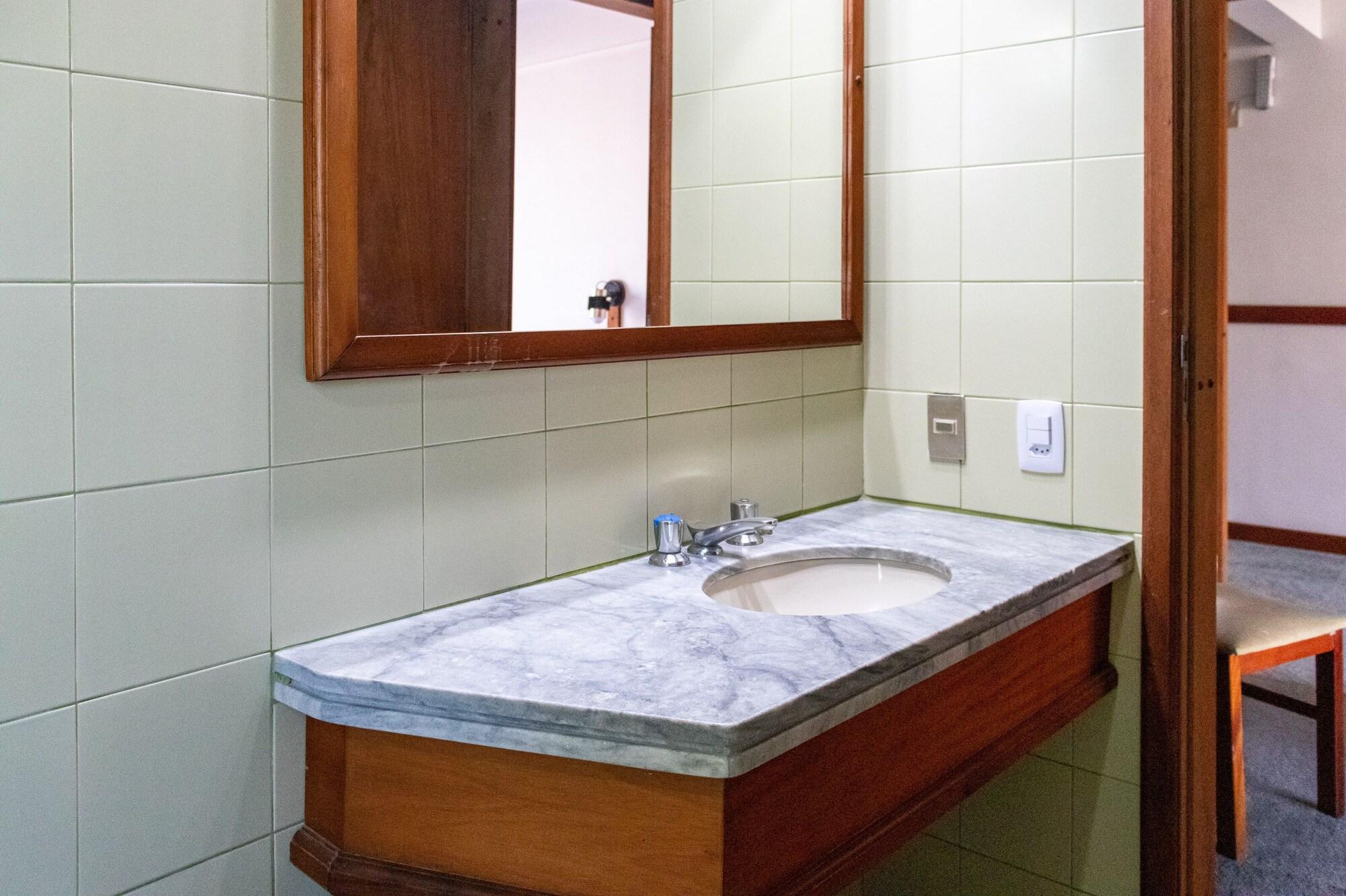 Equipamiento de Habitación Blumenau Tower by Castelo Itaipava