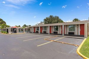 Alojamiento - Super 8 by Wyndham Kissimmee/Orlando