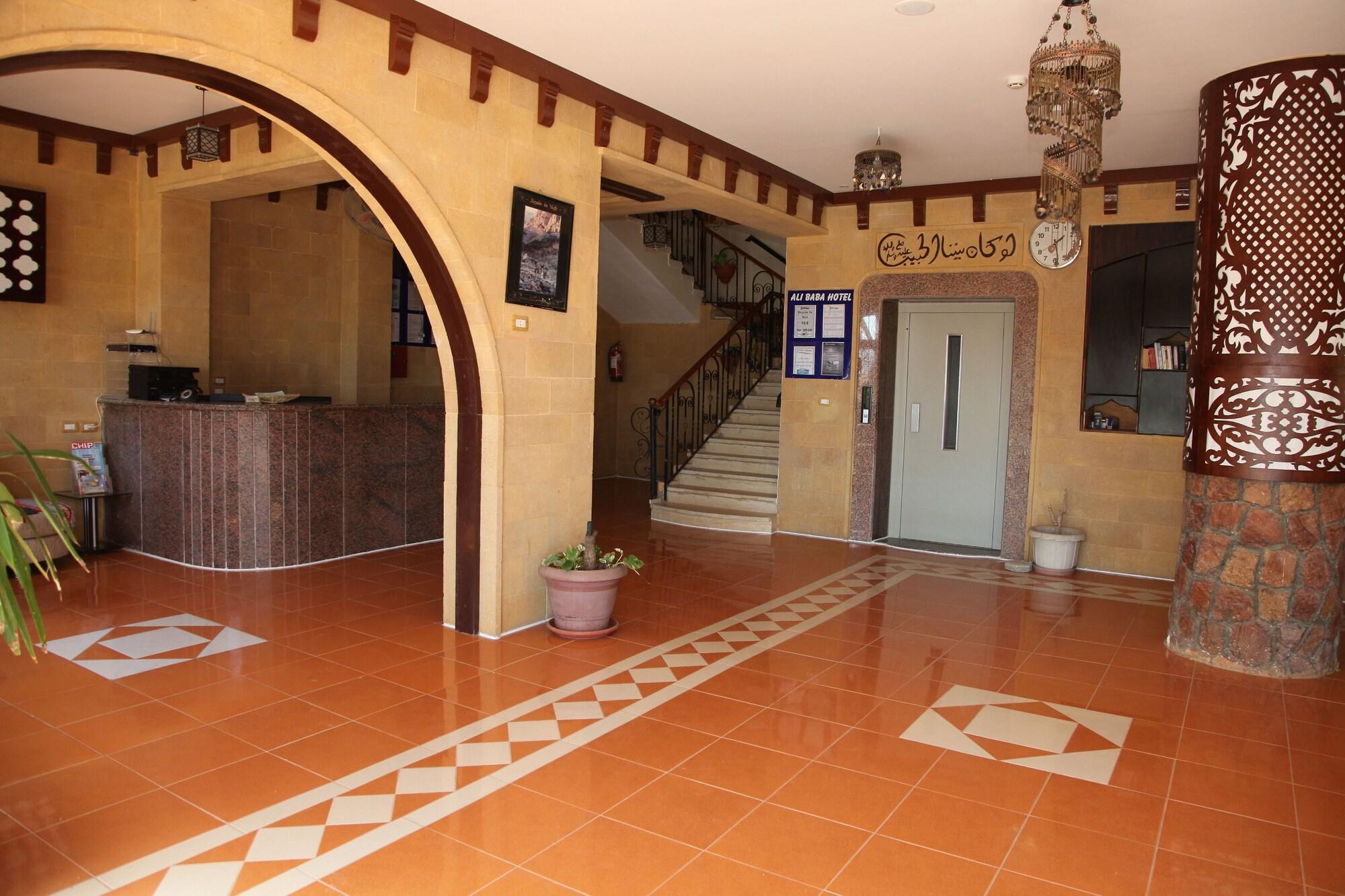 Vista Lobby ALI BABA SAFAGA HOTEL