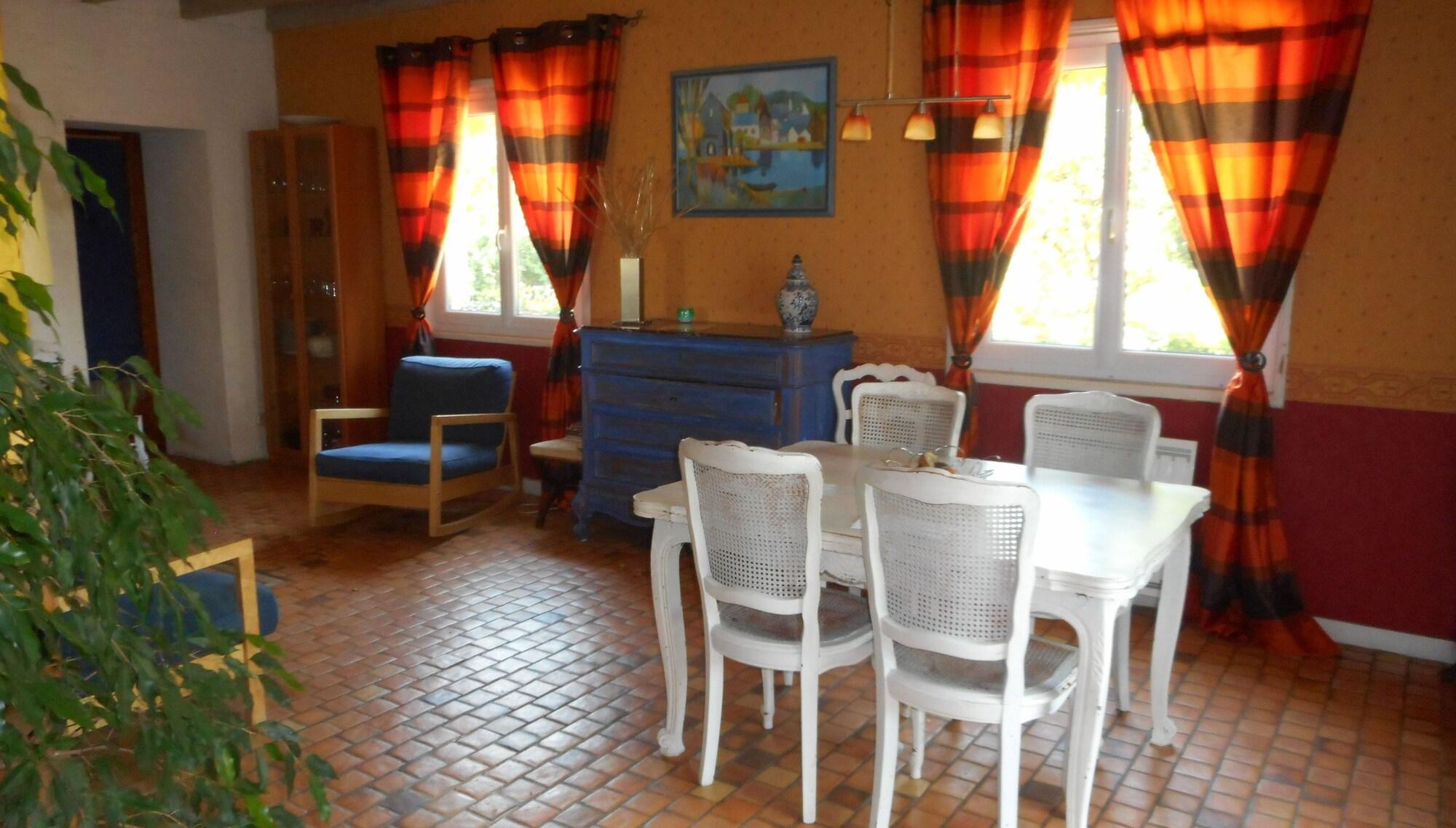 Comodidades del Alojamiento Chambres d'Hôtes La Poirière