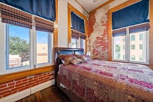 Alquiler Vacacional - Historical Building Right On The Square in Downtown San Marcos! No Pets!