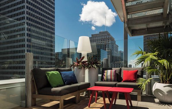 Renaissance Montreal Downtown Hotel