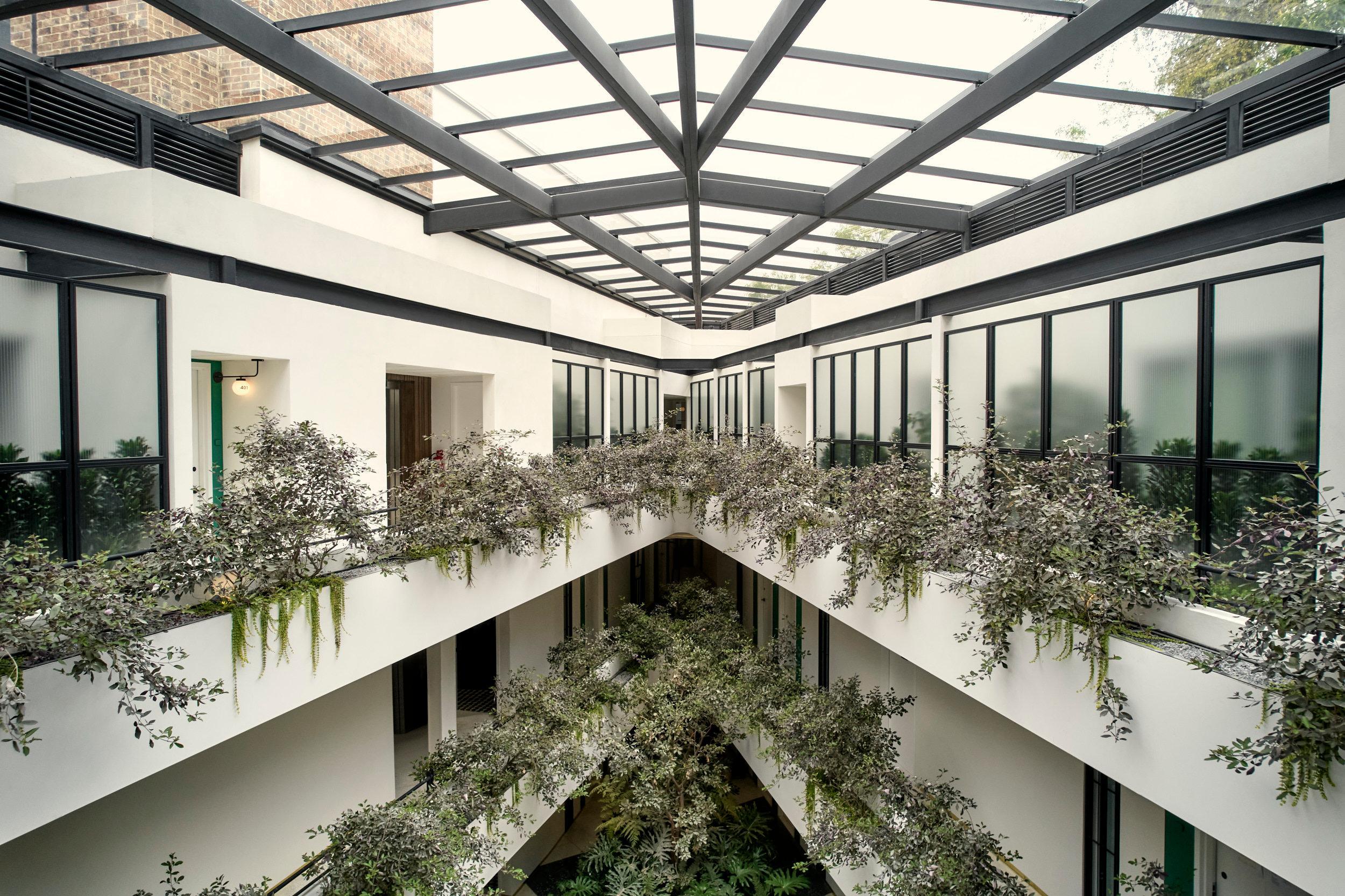 Vista Lobby Kimpton Virgilio