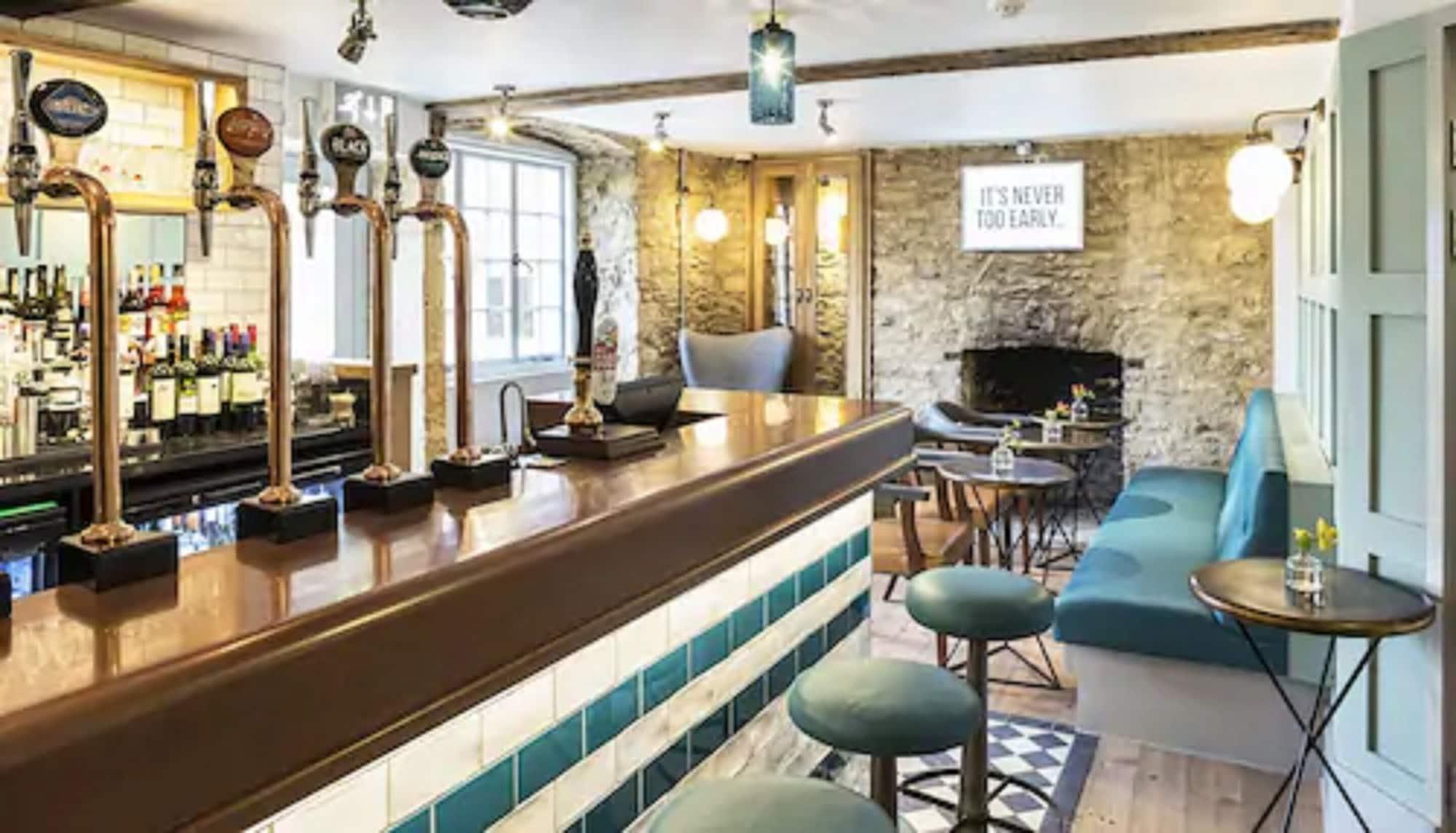 Varios Old Stocks Inn