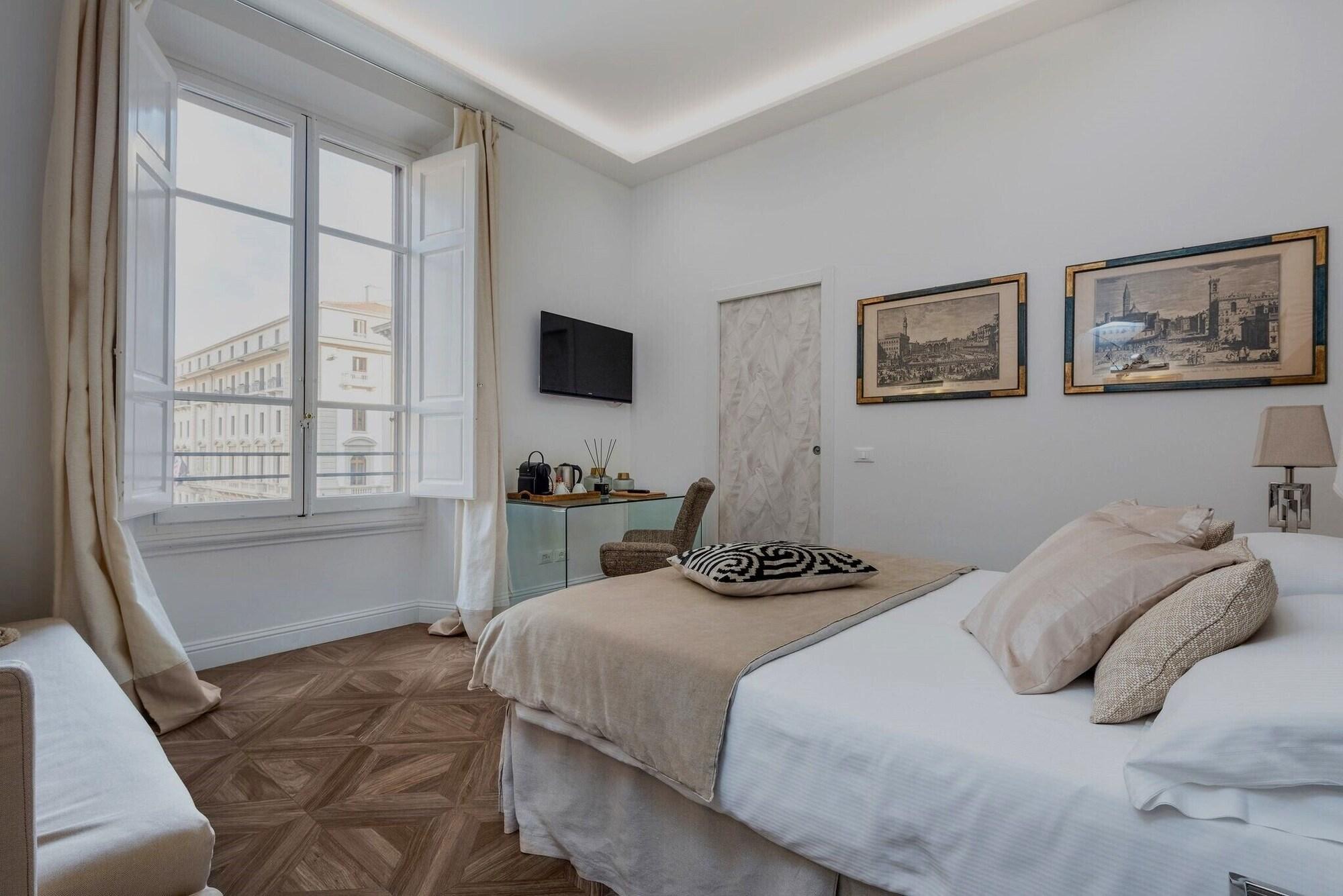 Varios RFC Repubblica Florence Core B&B