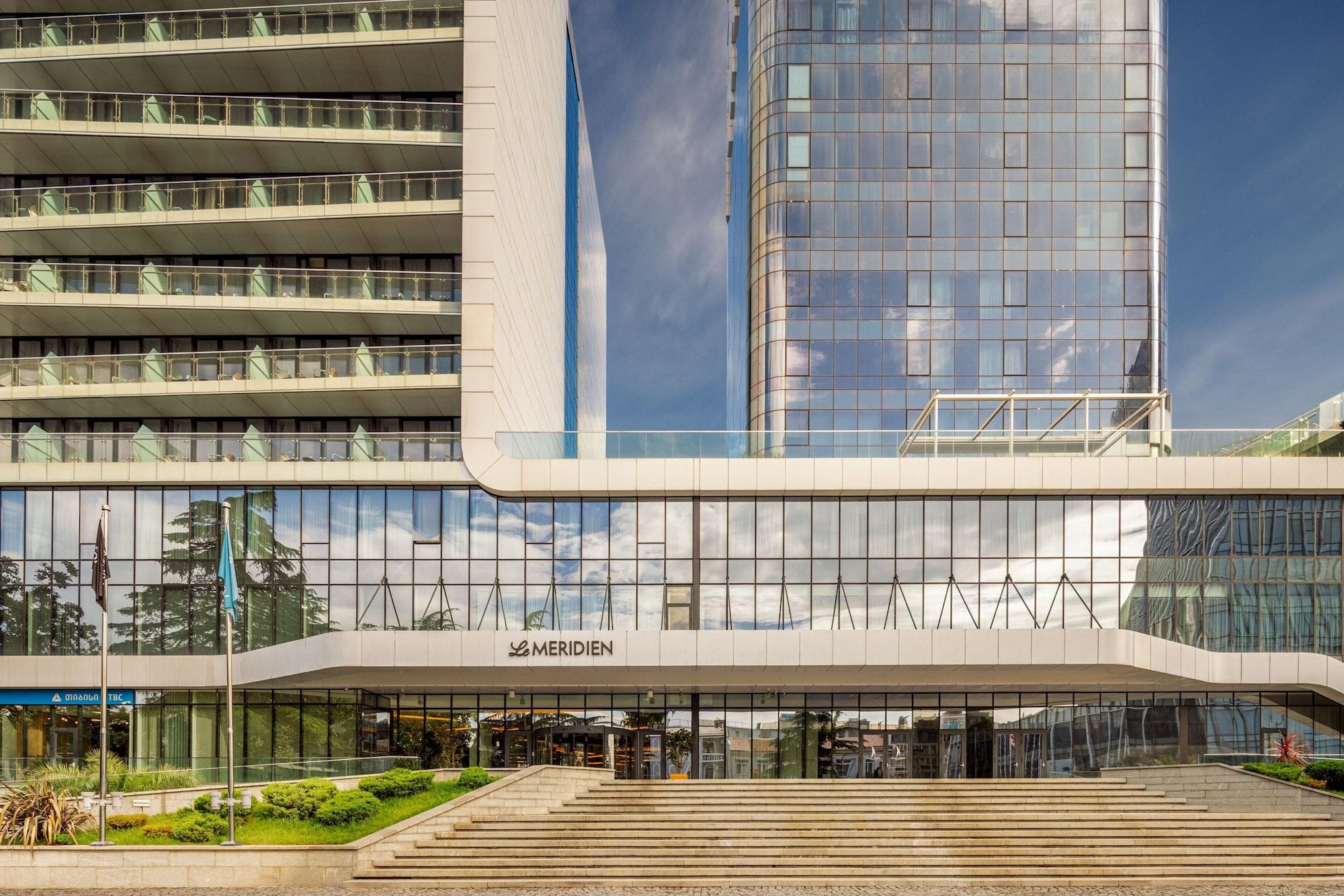 Vista Exterior Le Méridien Batumi