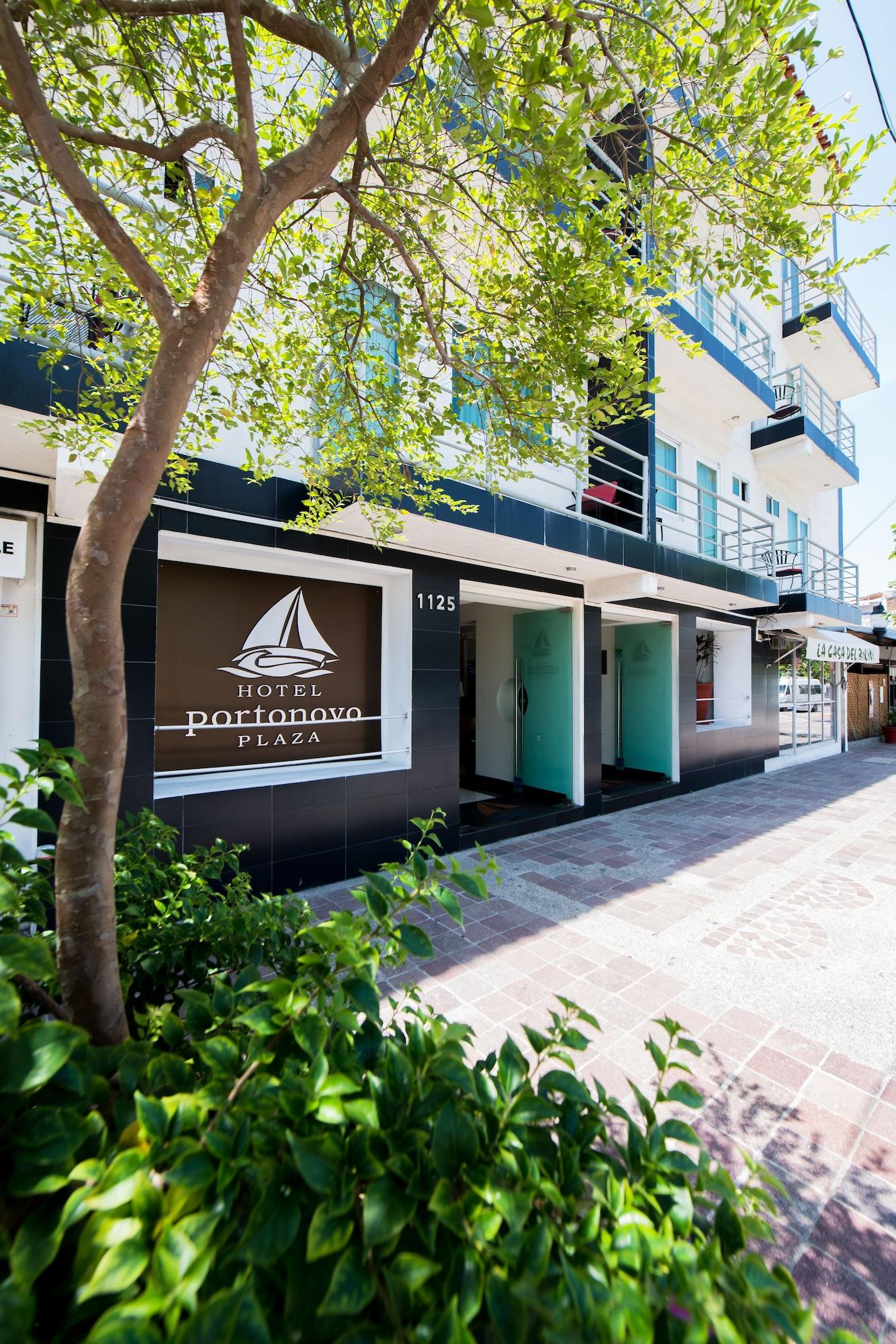 Vista Exterior Hotel Portonovo Plaza Malecón