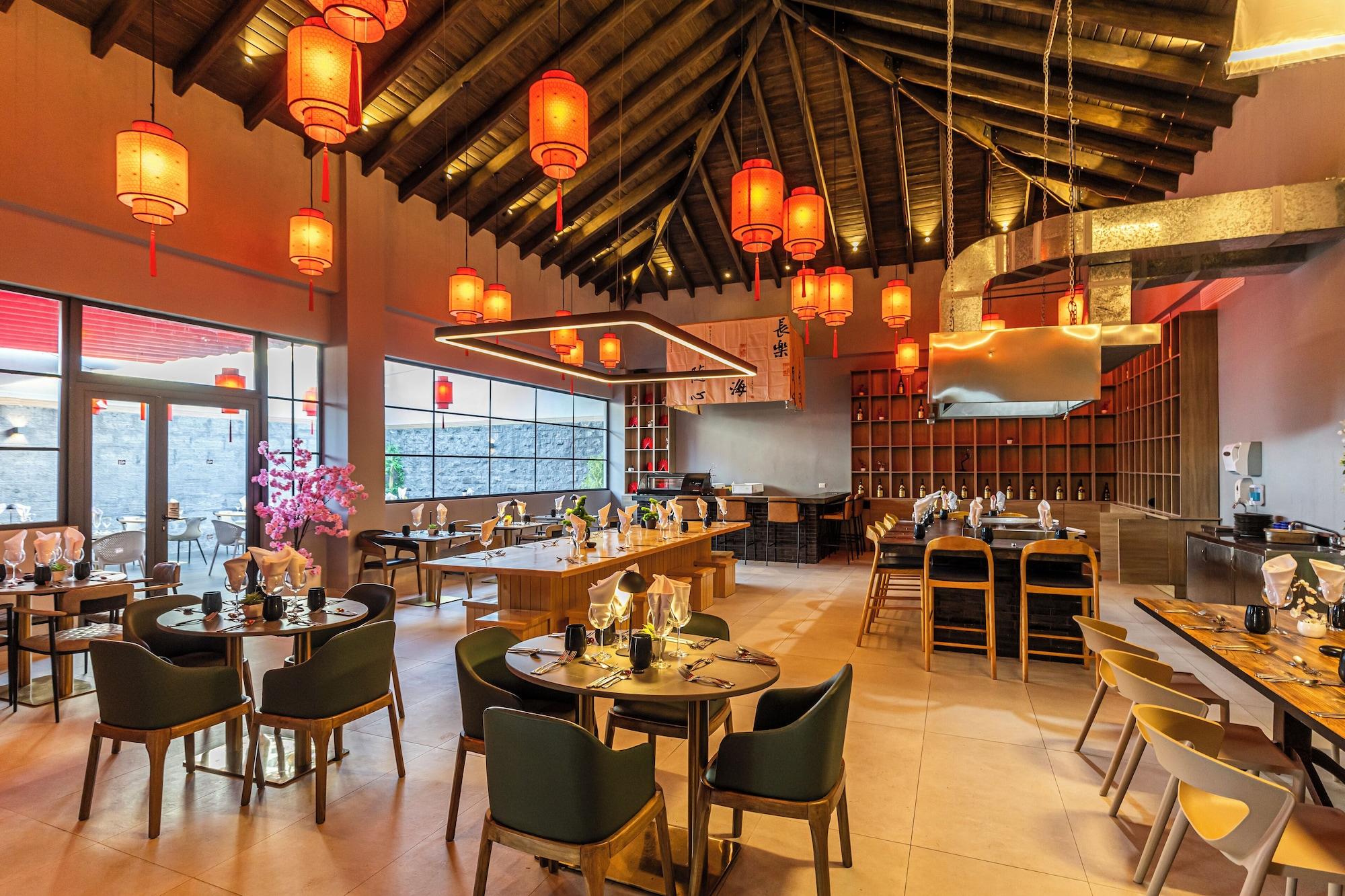 Restaurant Viva Miches By Wyndham, A Trademark Resort