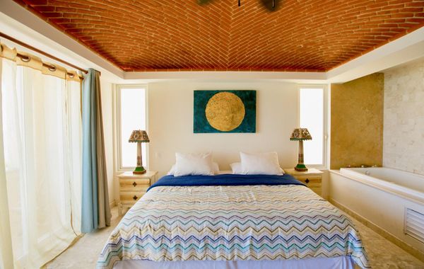 Luxury condo rooftop pool with 360° ocean views - Hoteles con jacuzzi en Isla Mujeres, México