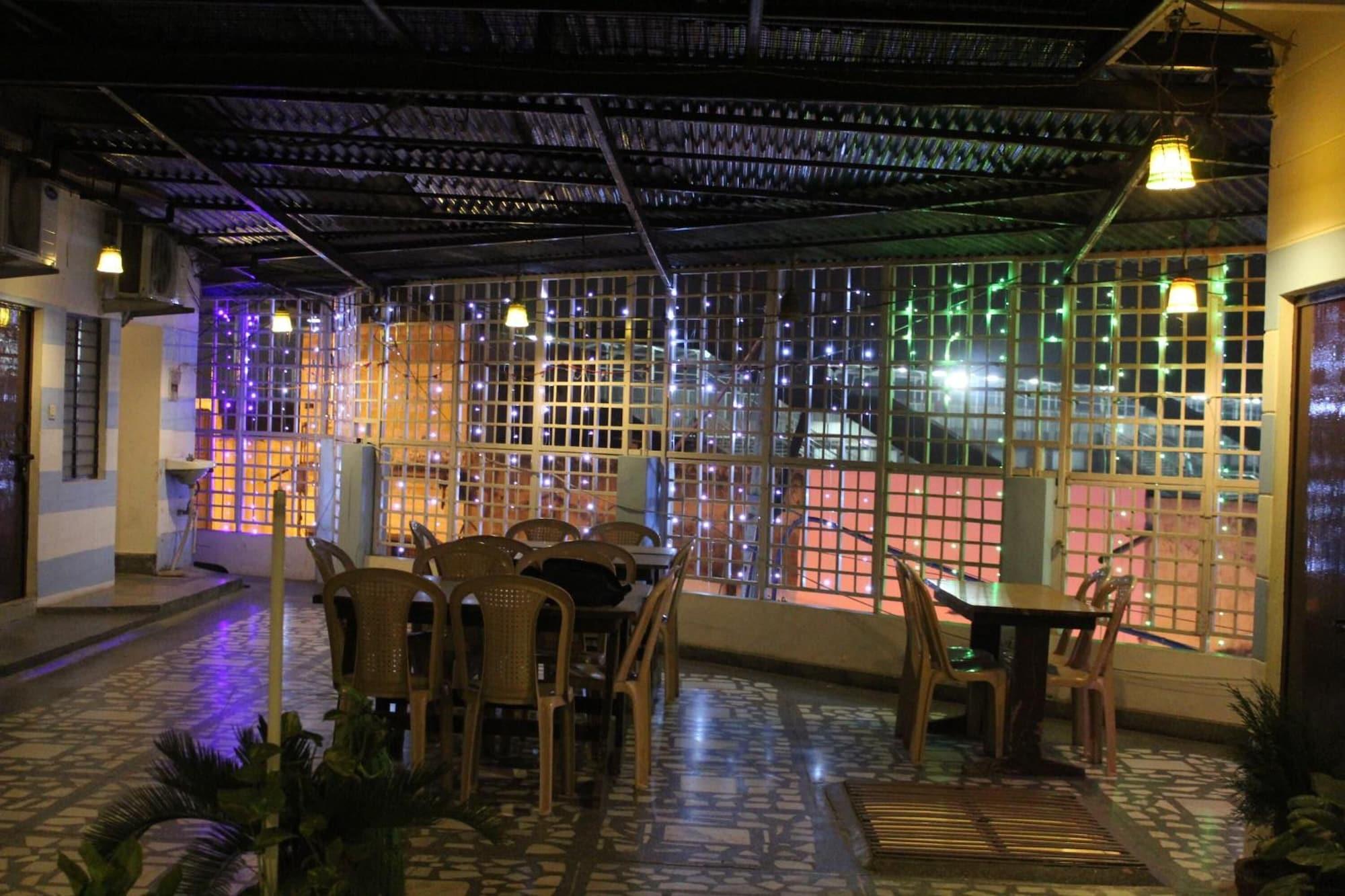 Restaurant Hotel Ajay International