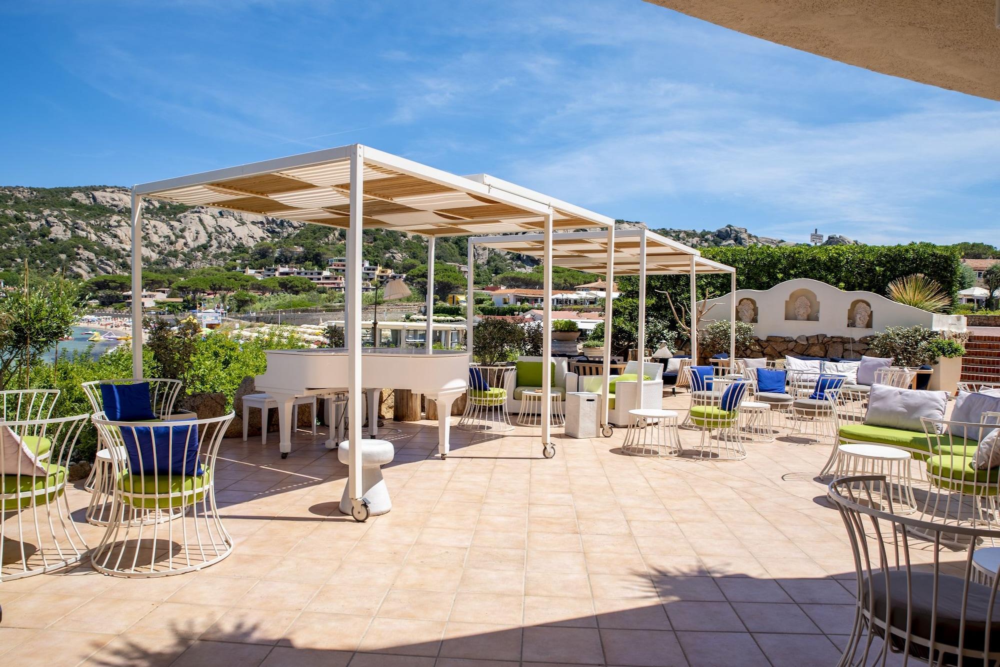 Bar/Salón Club Hotel