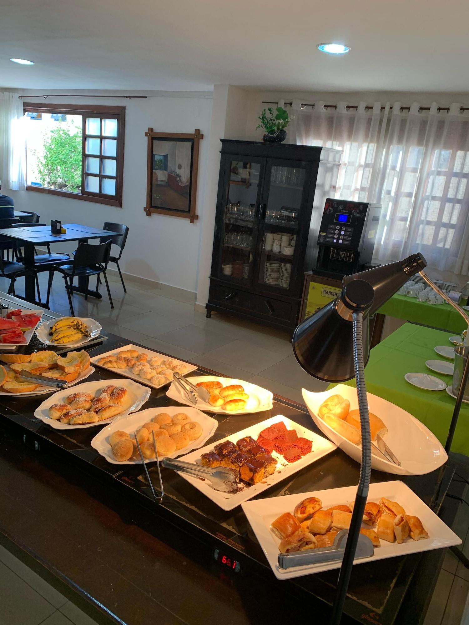 Restaurant CR Hotel Bueno