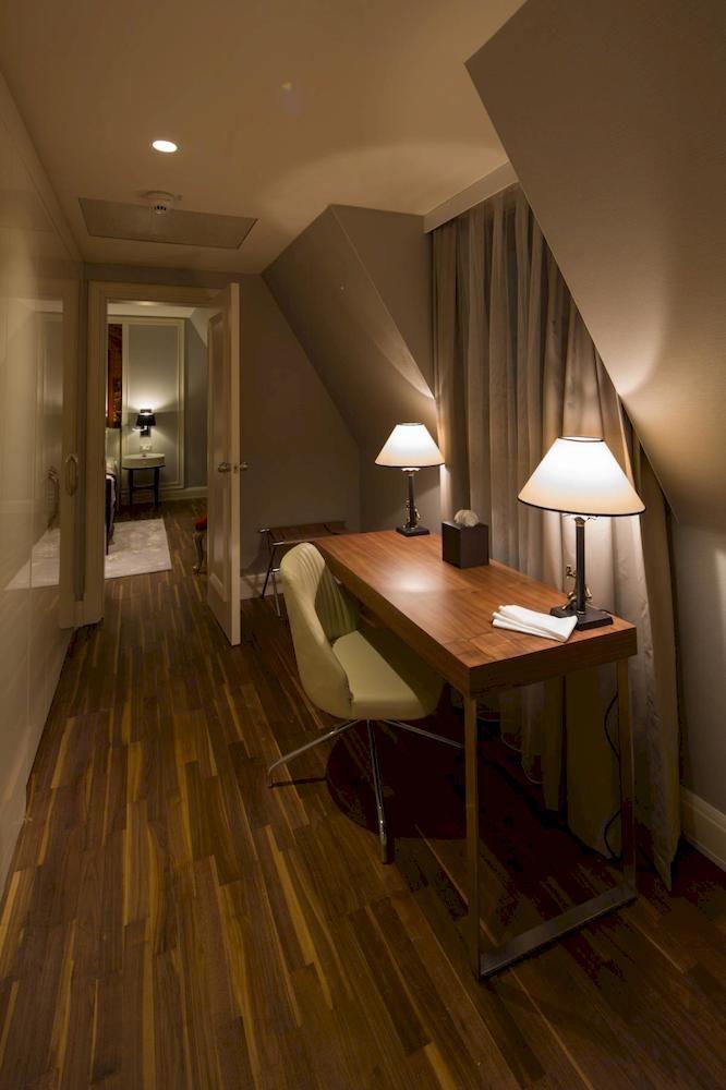 Hotel TITANIC Gendarmenmarkt Berlin