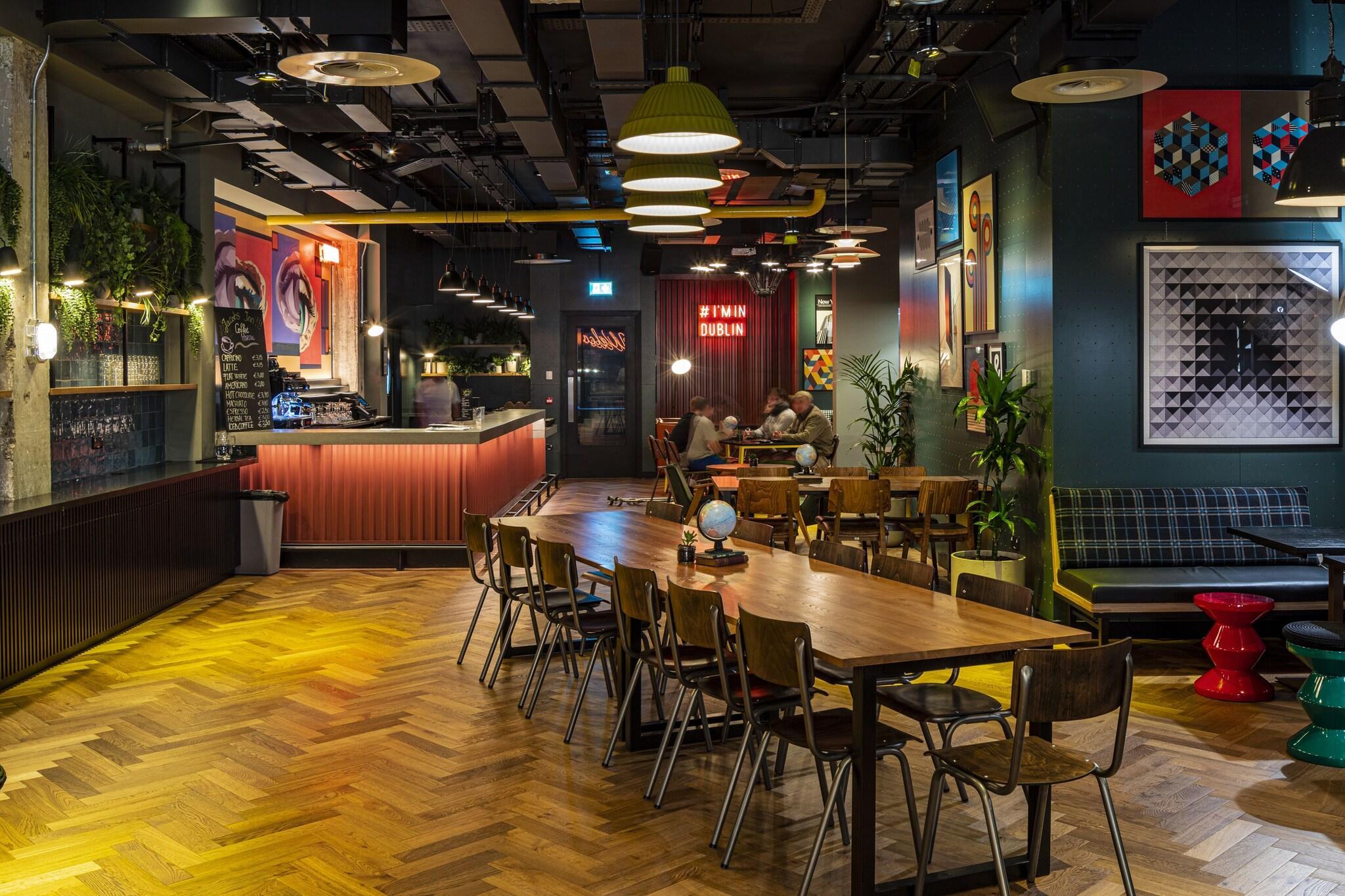 Vista Lobby Latroupe Jacobs Inn