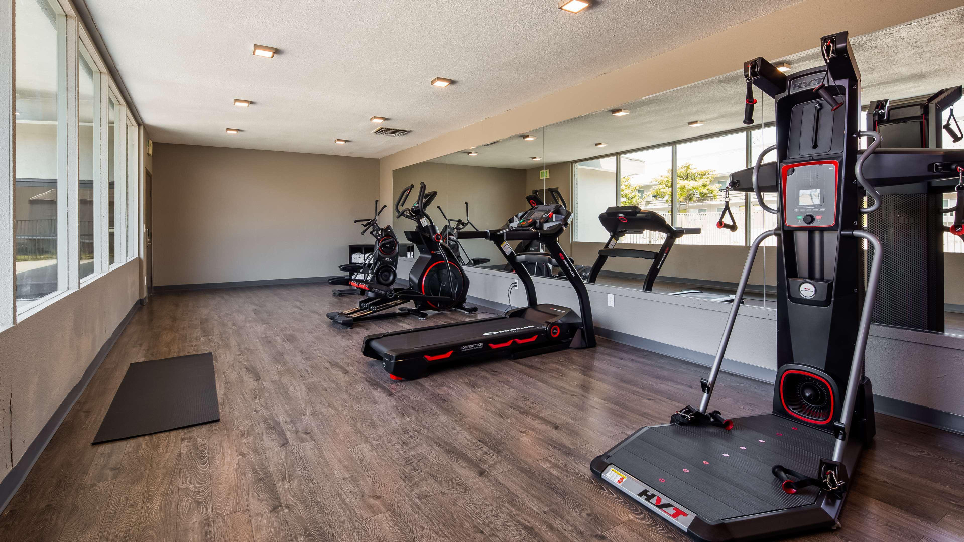 Instalaciones Recreativas SureStay Plus Hotel by Best Western Point Richmond