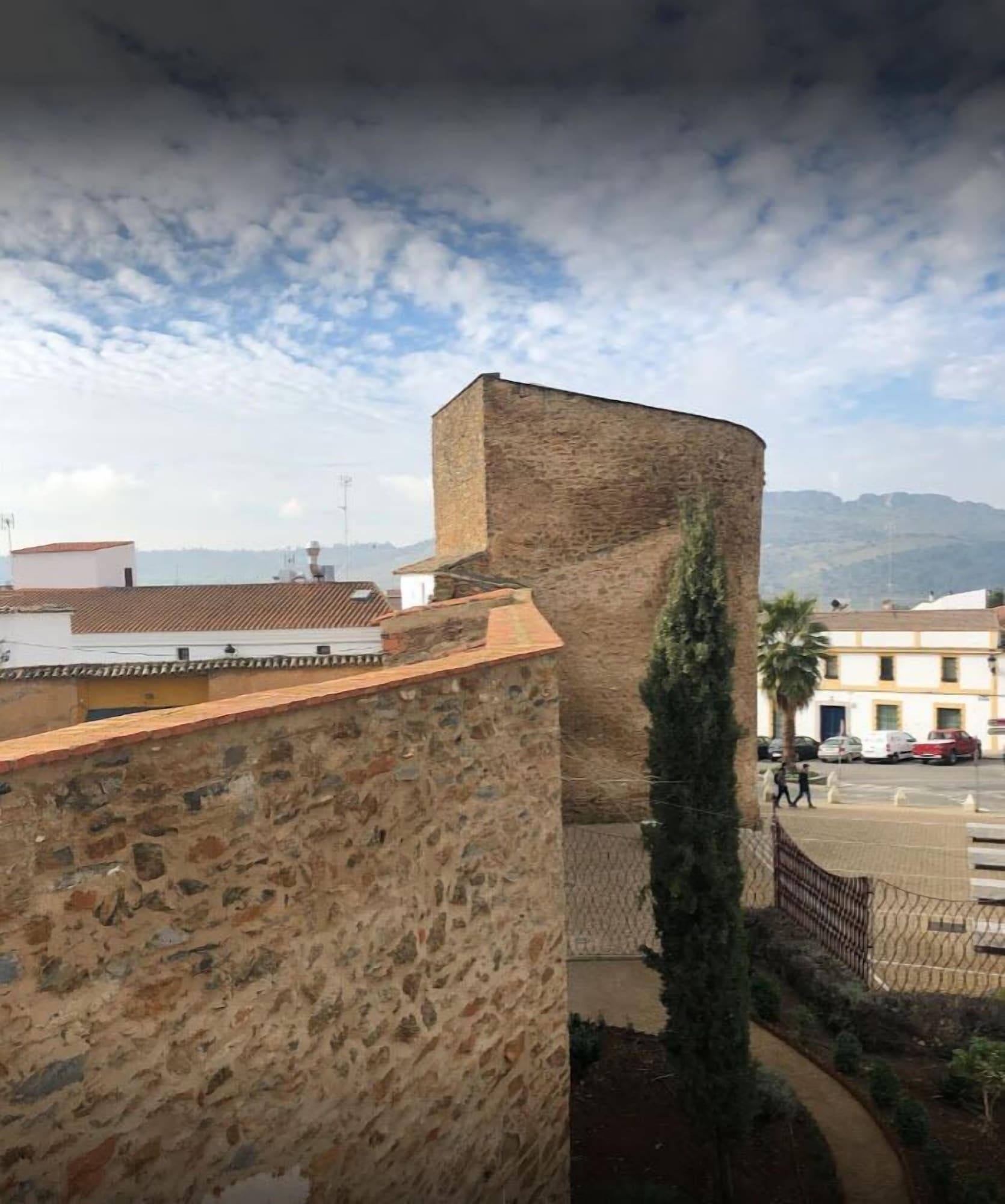 Varios Hotel La Muralla