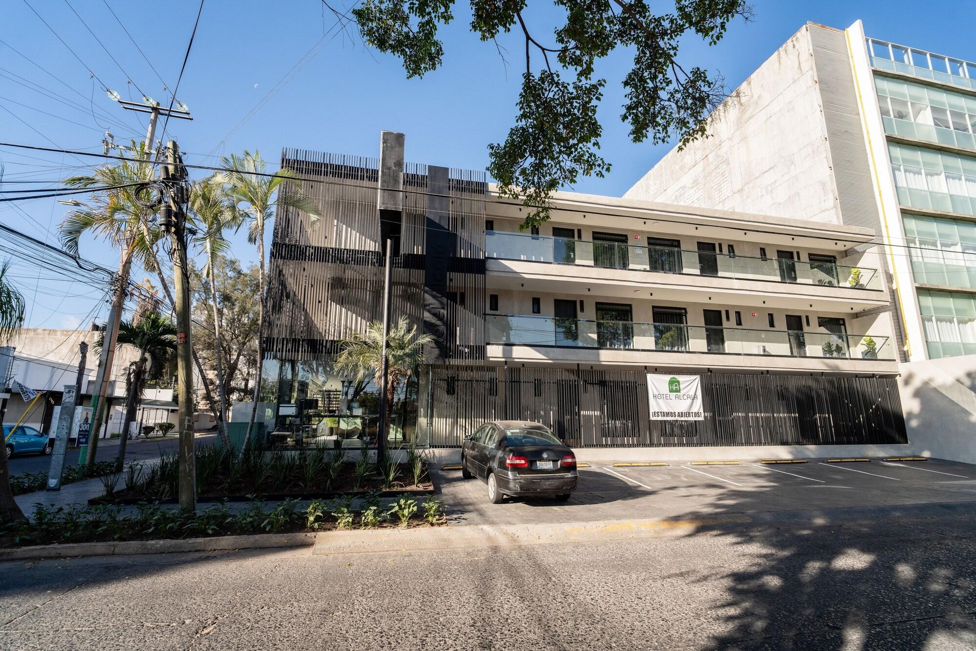 Vista Exterior Hotel Alcalá Expo