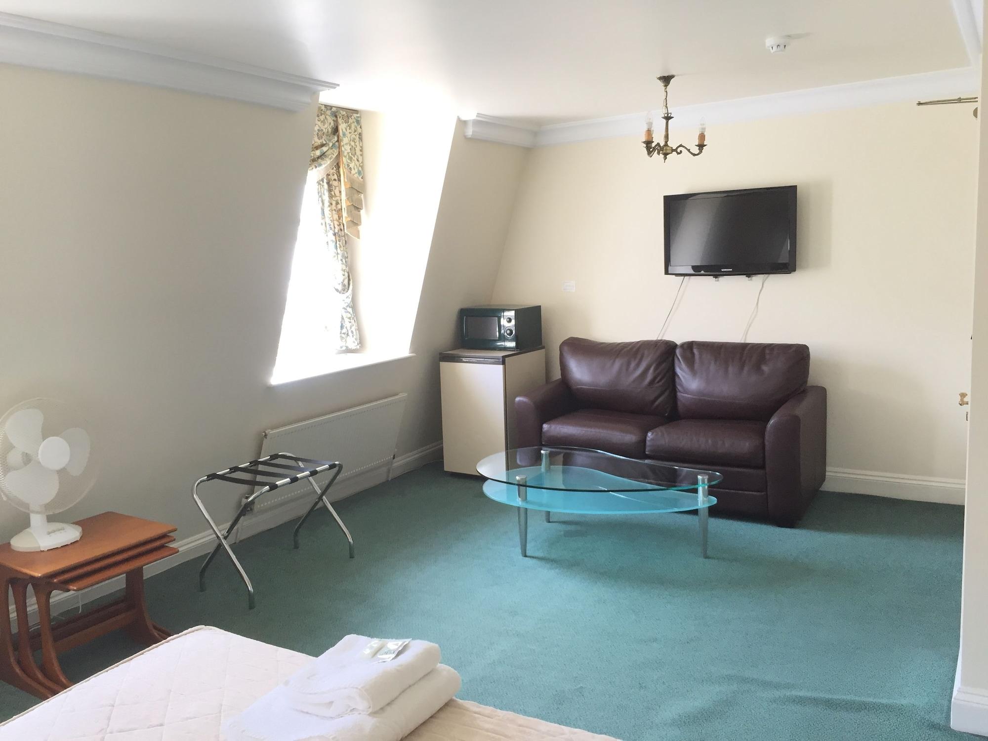 Comodidades del Alojamiento Brompton Hotel