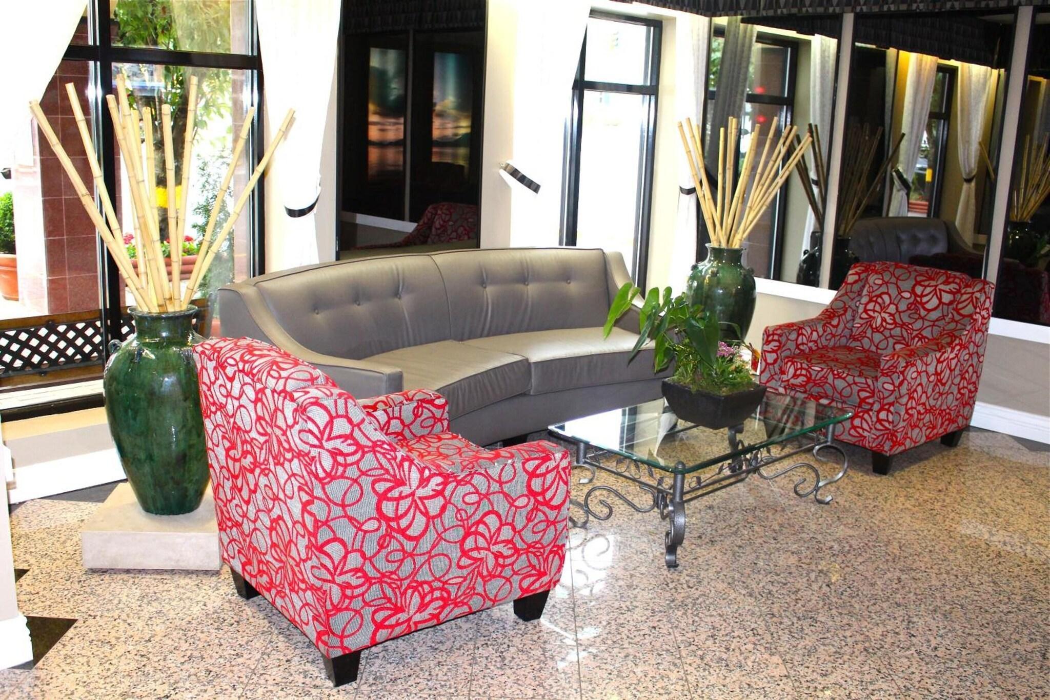 Vista Lobby Harrison Lake Hotel