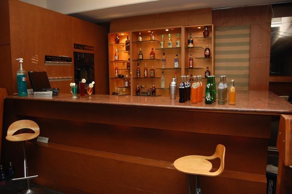 Bar/Salón Parsons Court