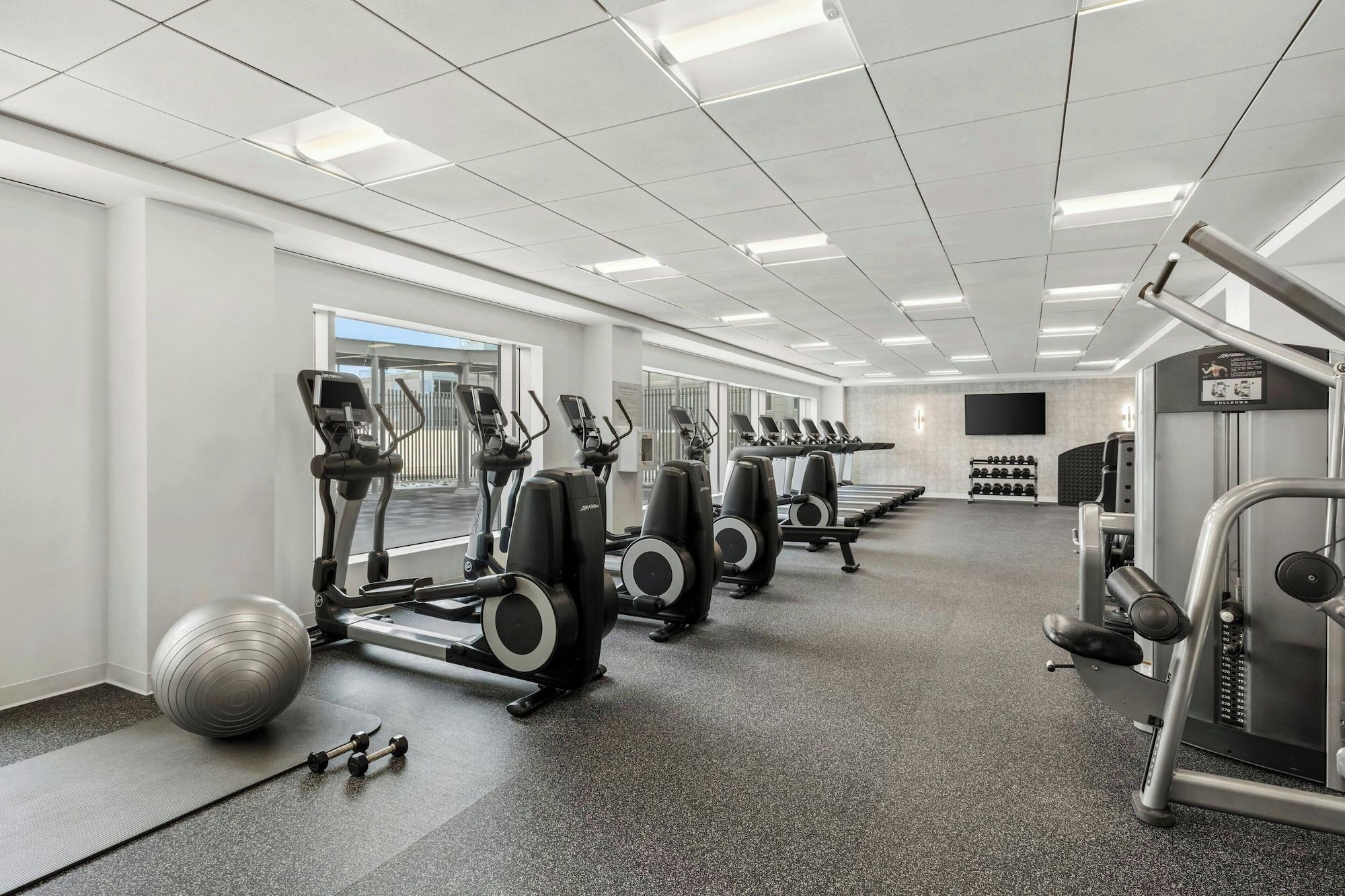 Gimnasio Renaissance Boston Seaport District