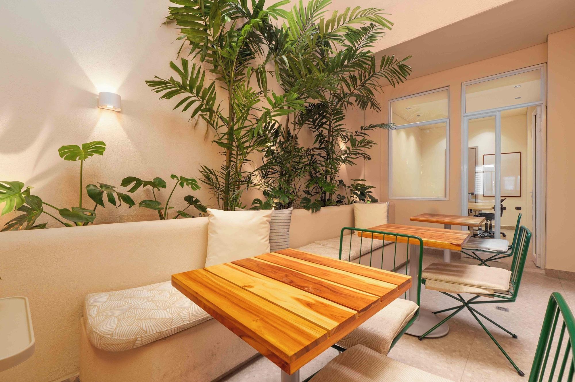 Vista Lobby Veca Flats Centenario