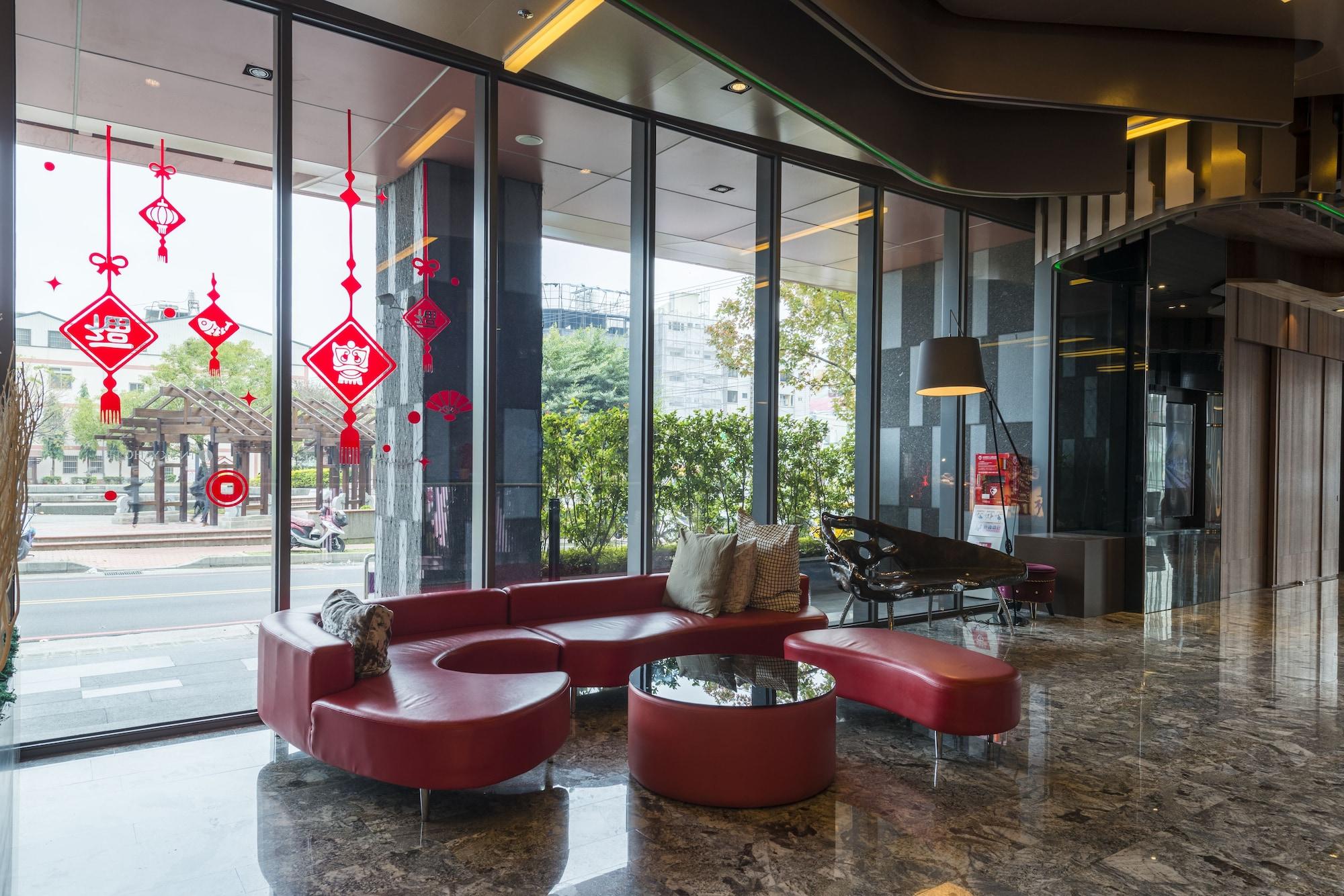 Vista Lobby In Sky Hotel