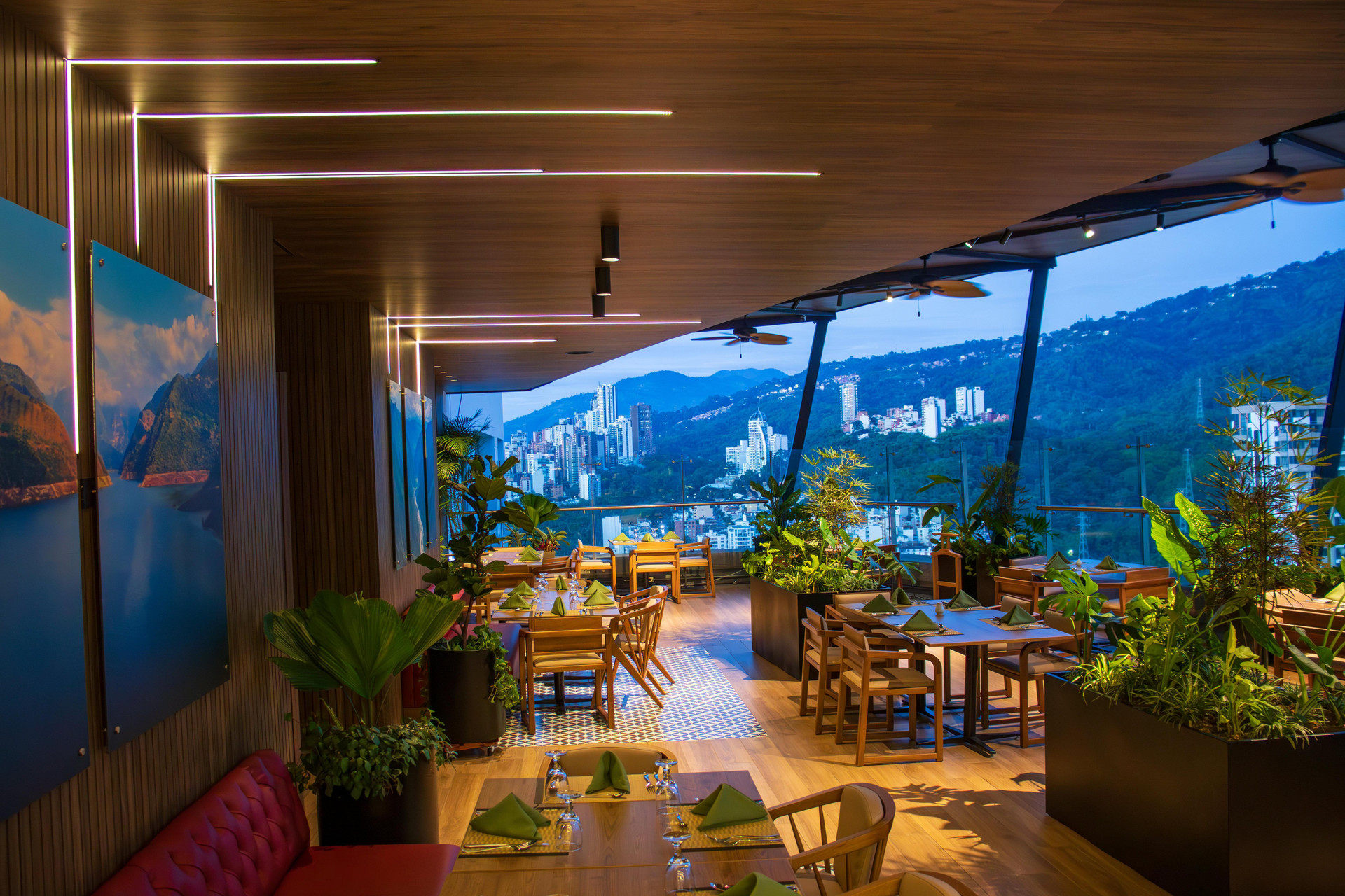 Restaurant Holiday Inn Bucaramanga Cacique by IHG