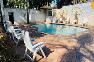 Alojamiento - Rosebank Lodge & Backpacker