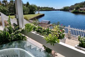 Alquiler Vacacional - Tropical Island Romantic Waterfront Private New 2Bed Suite Pool Sand Beach Gulf!