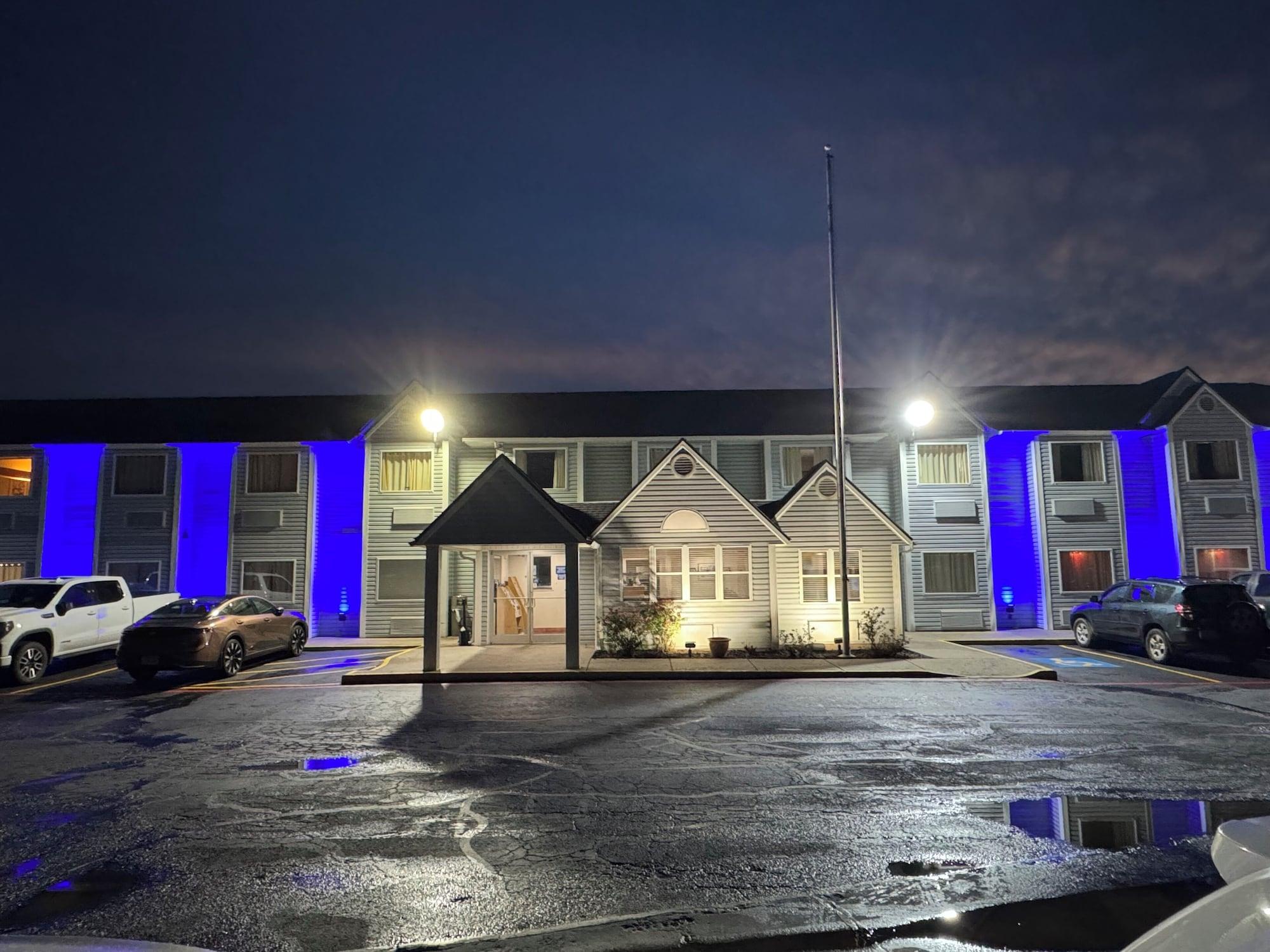 Varios Americas Best Value Inn & Suites Ada