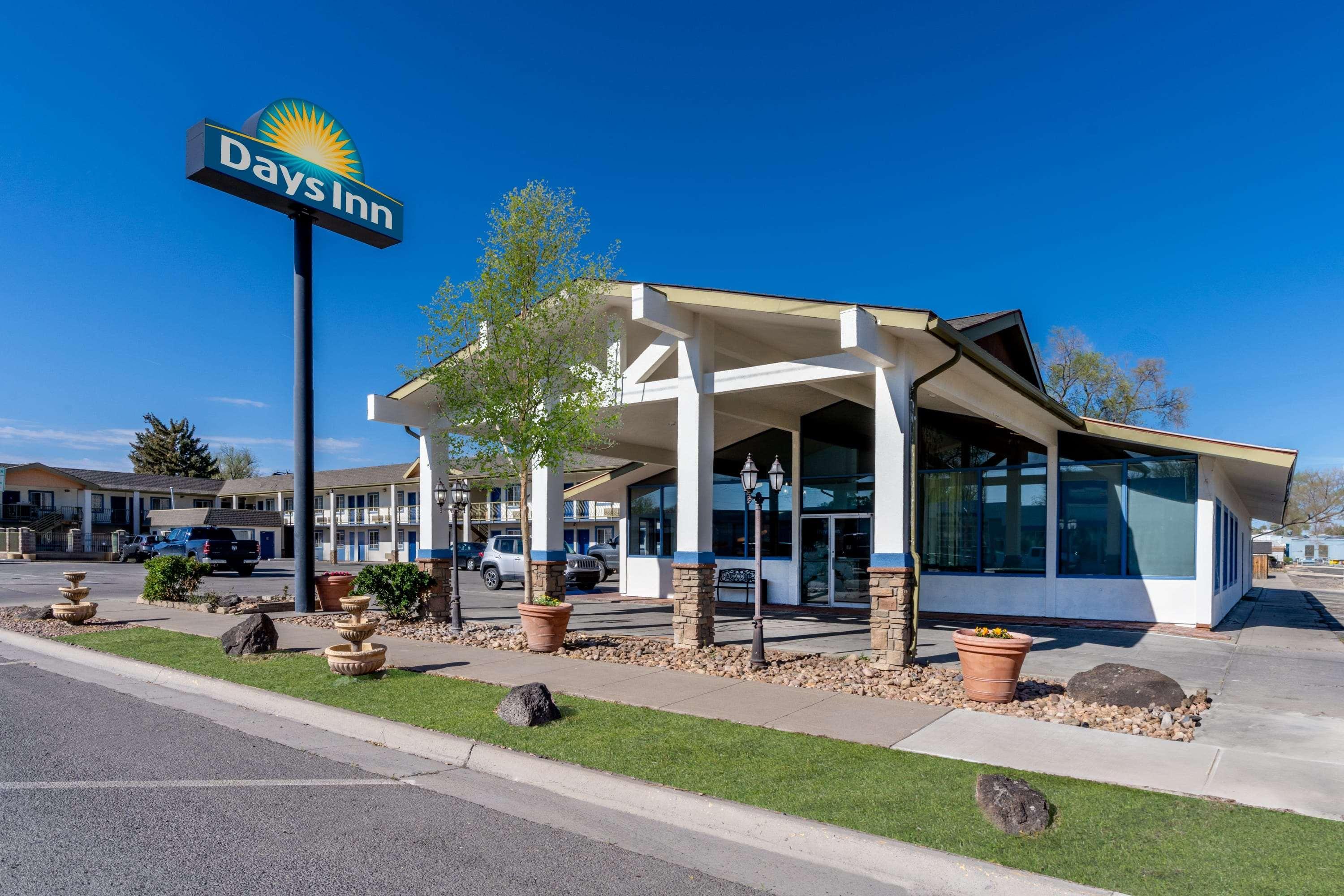 Vista Exterior Days Inn by Wyndham Delta CO