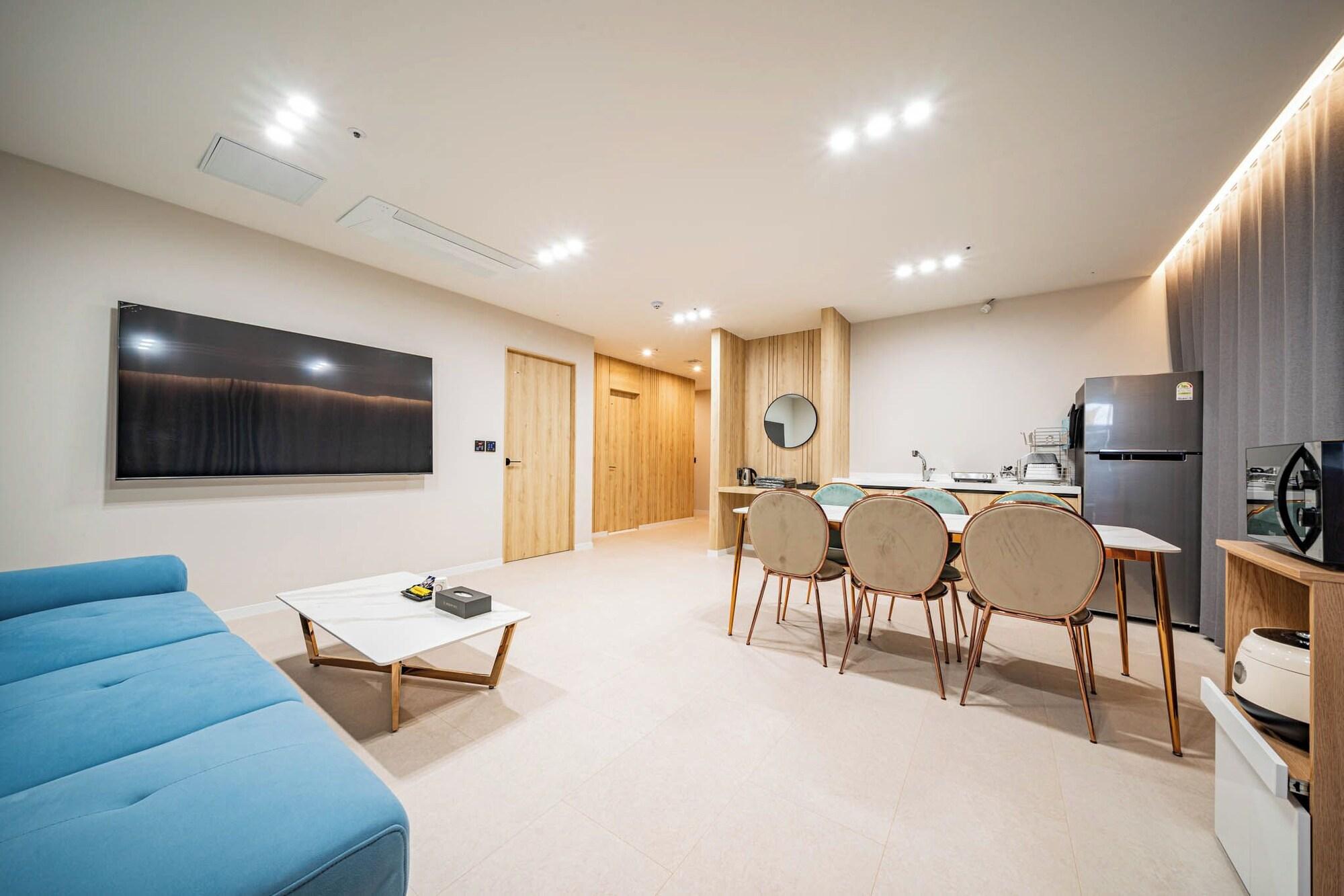 Varios Mokpo Brown Dot Hotel Namak Branch