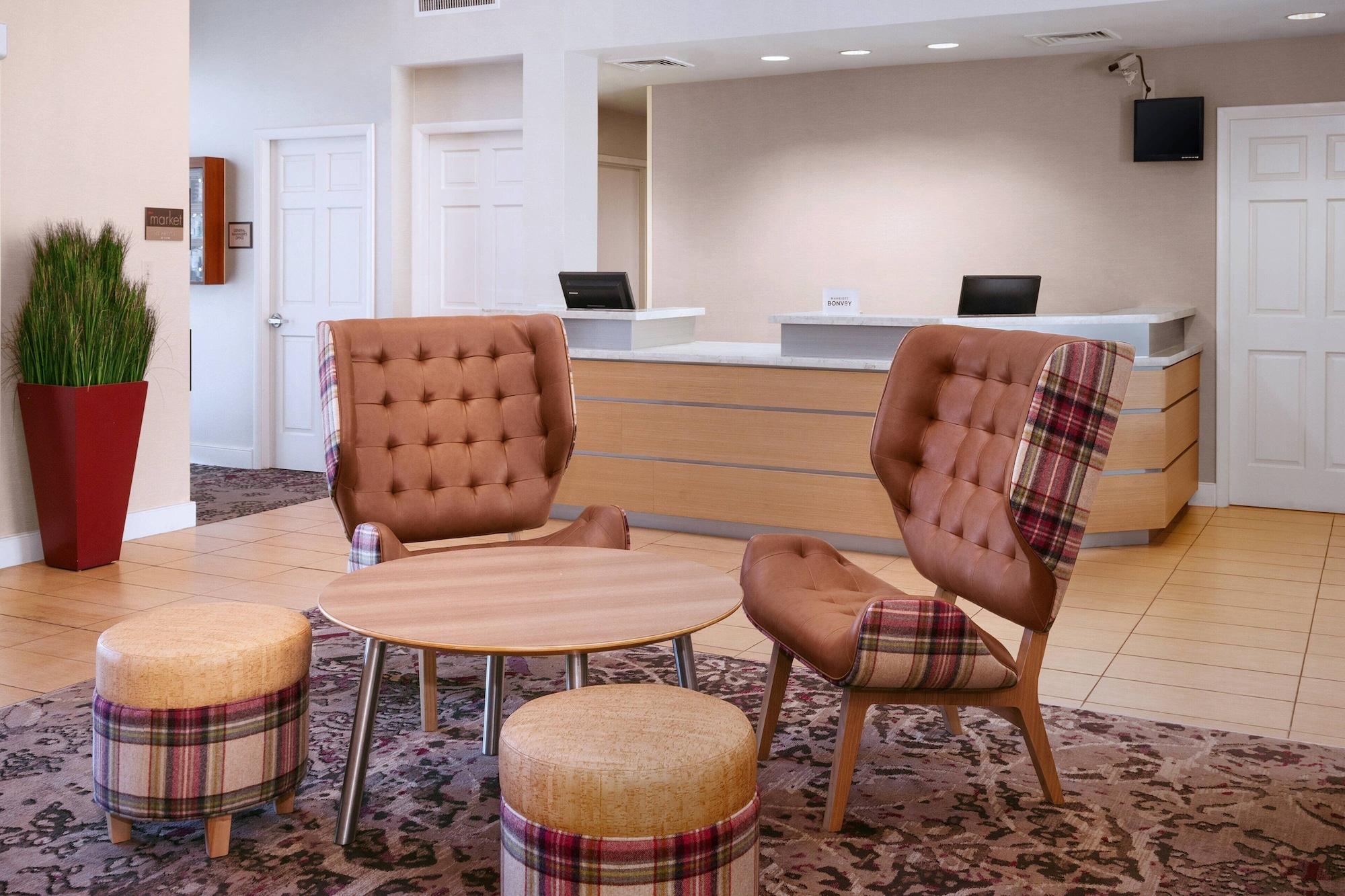 Vista Lobby Residence Inn by Marriott Philadelphia Willow Grove