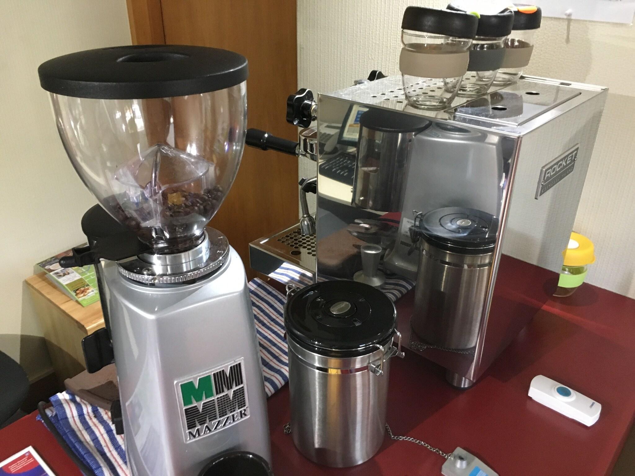 Bar/Salón Allan Court Motel