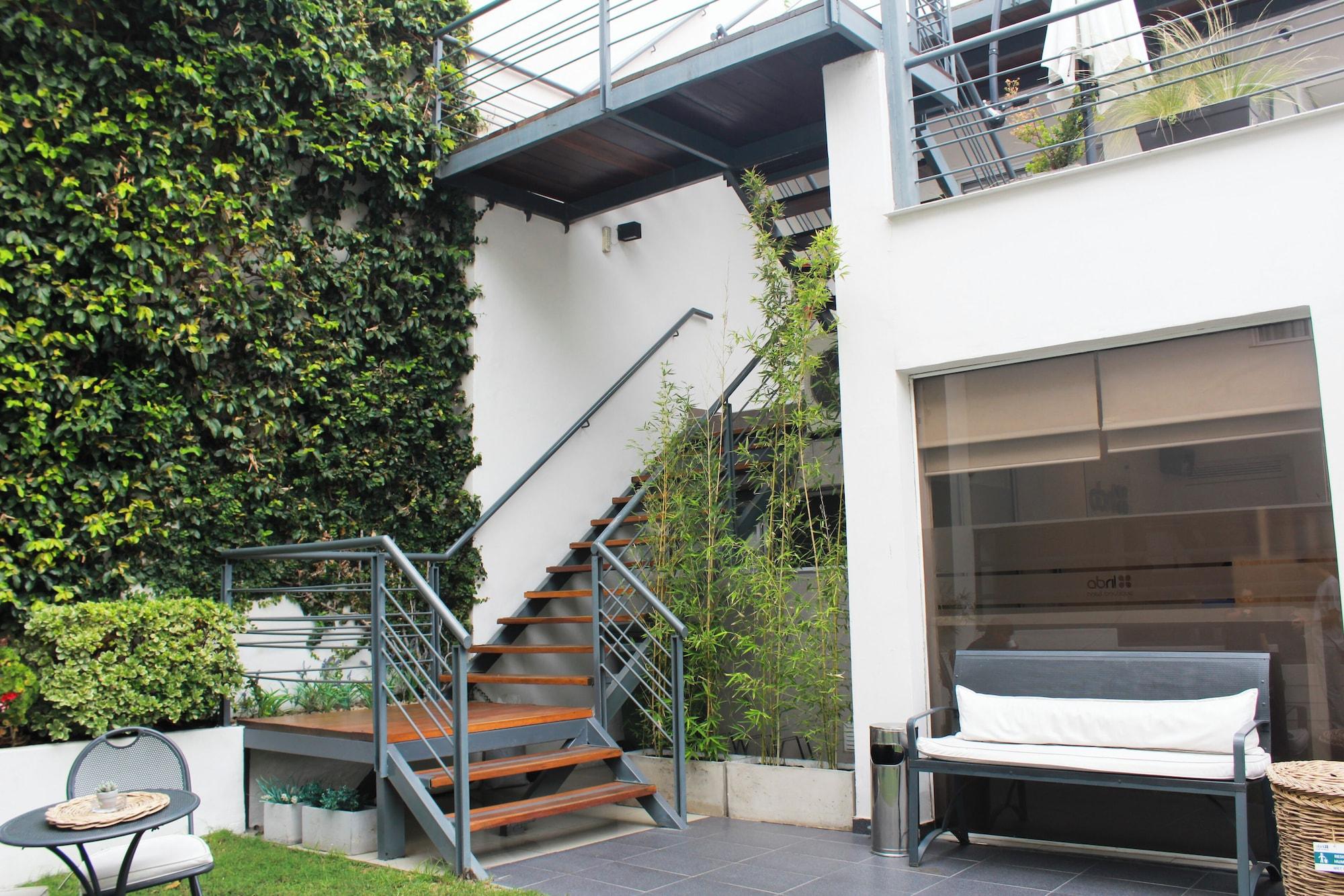 Vista Exterior Abril Hotel Boutique