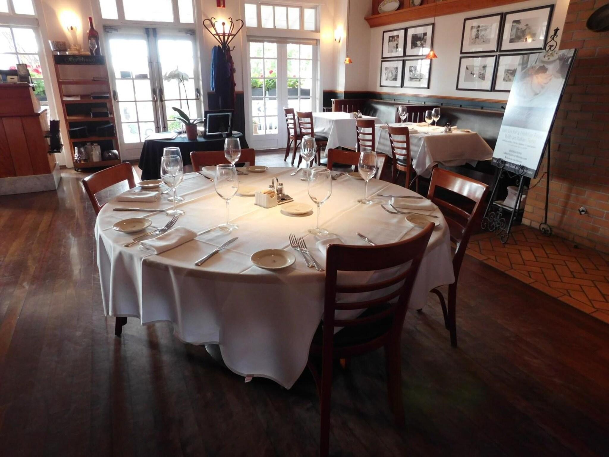 Restaurant Pine Inn