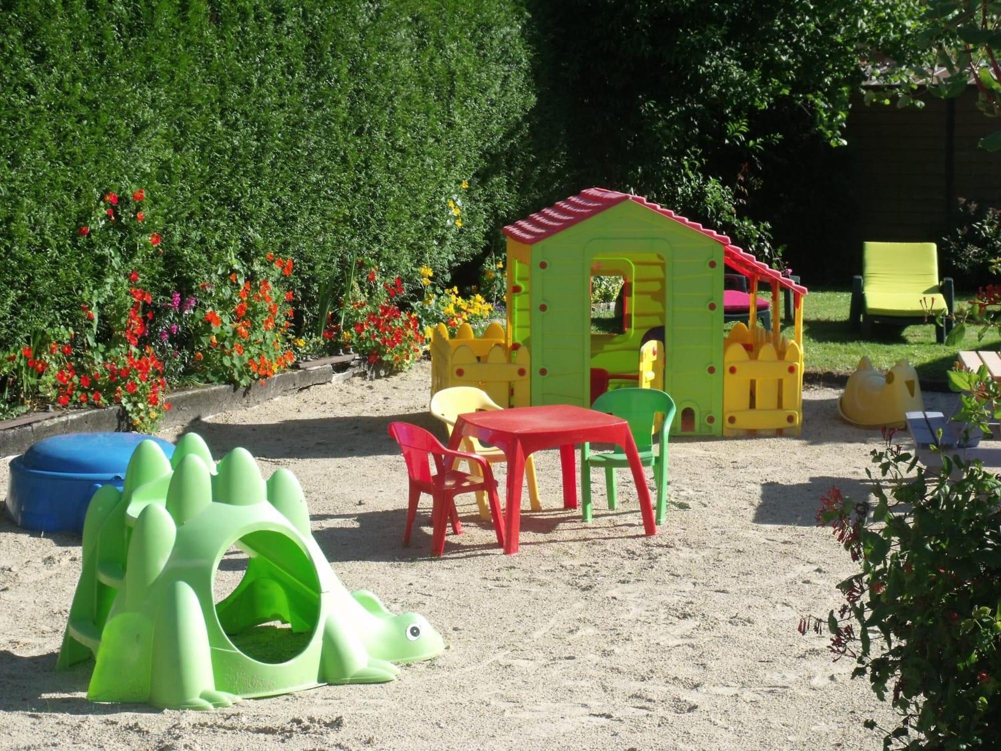 Instalaciones Recreativas Le Clos Robinson