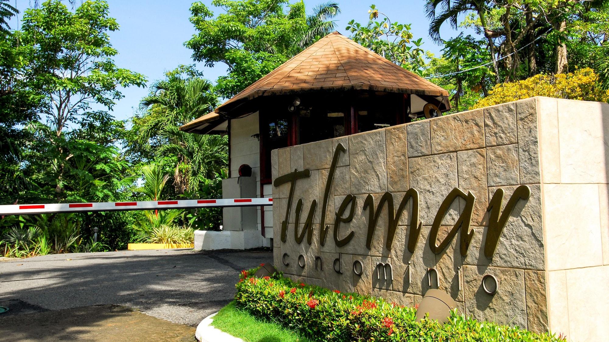 Vista Exterior Tulemar Resort