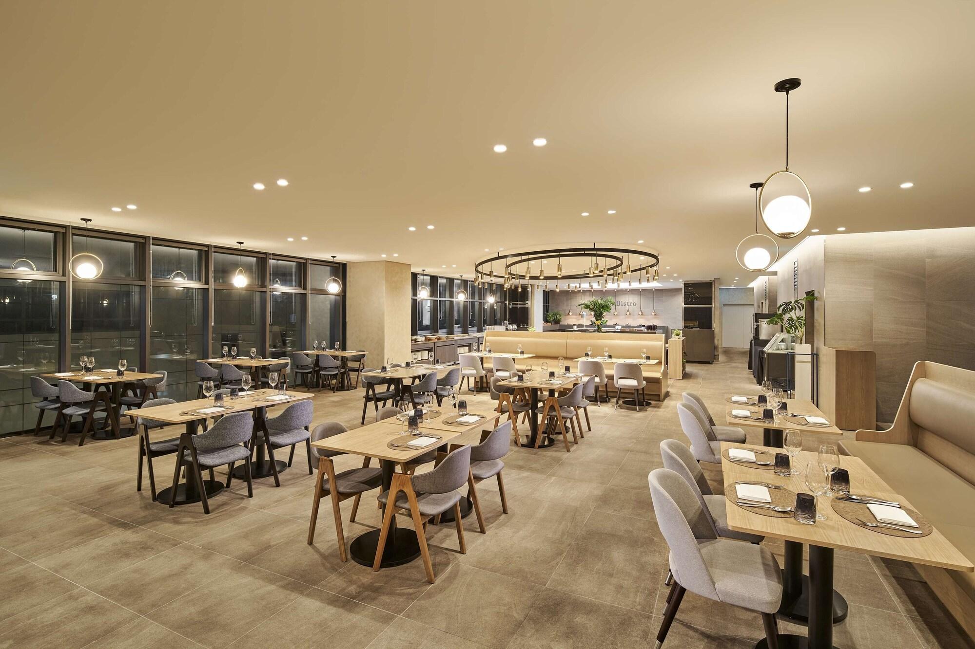 Restaurant Hilton Garden Inn Seoul Gangnam