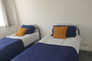 Alquiler Vacacional - 3 Bed House With Parking in Lighthorne Heath